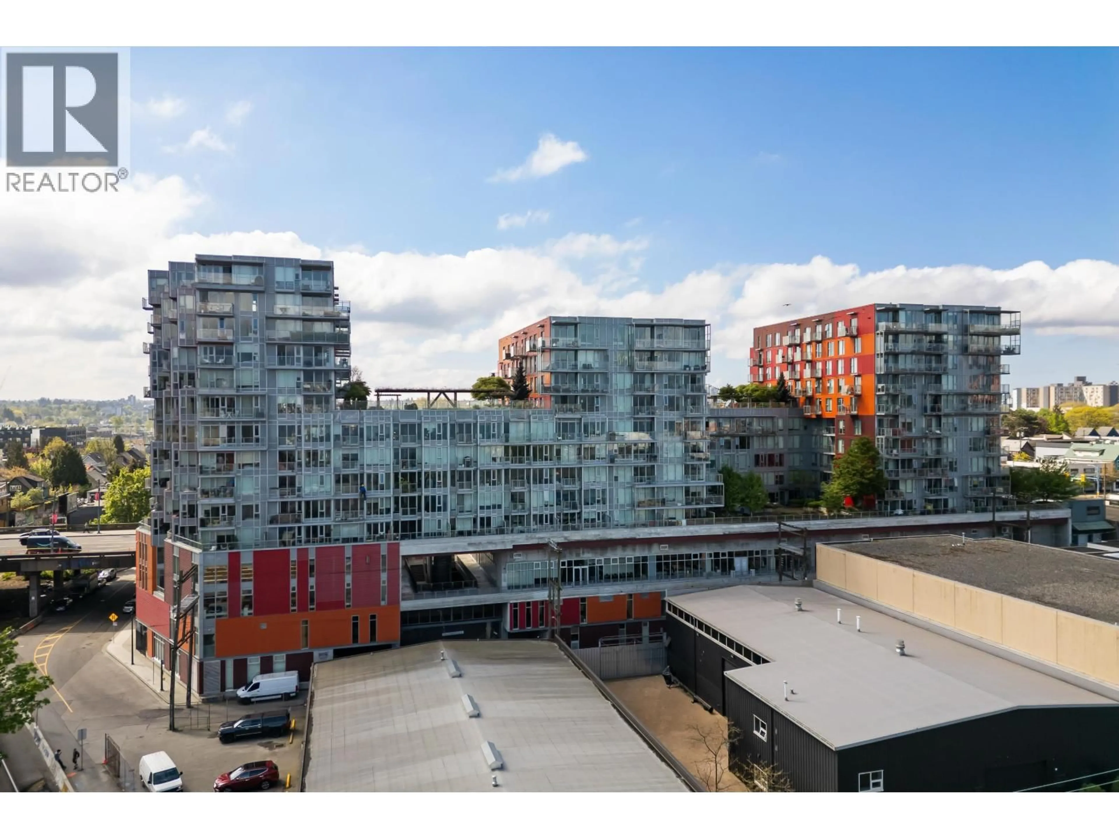 A pic from outside/outdoor area/front of a property/back of a property/a pic from drone, city buildings view from balcony for 909 - 955 HASTINGS STREET, Vancouver British Columbia V6A0G8