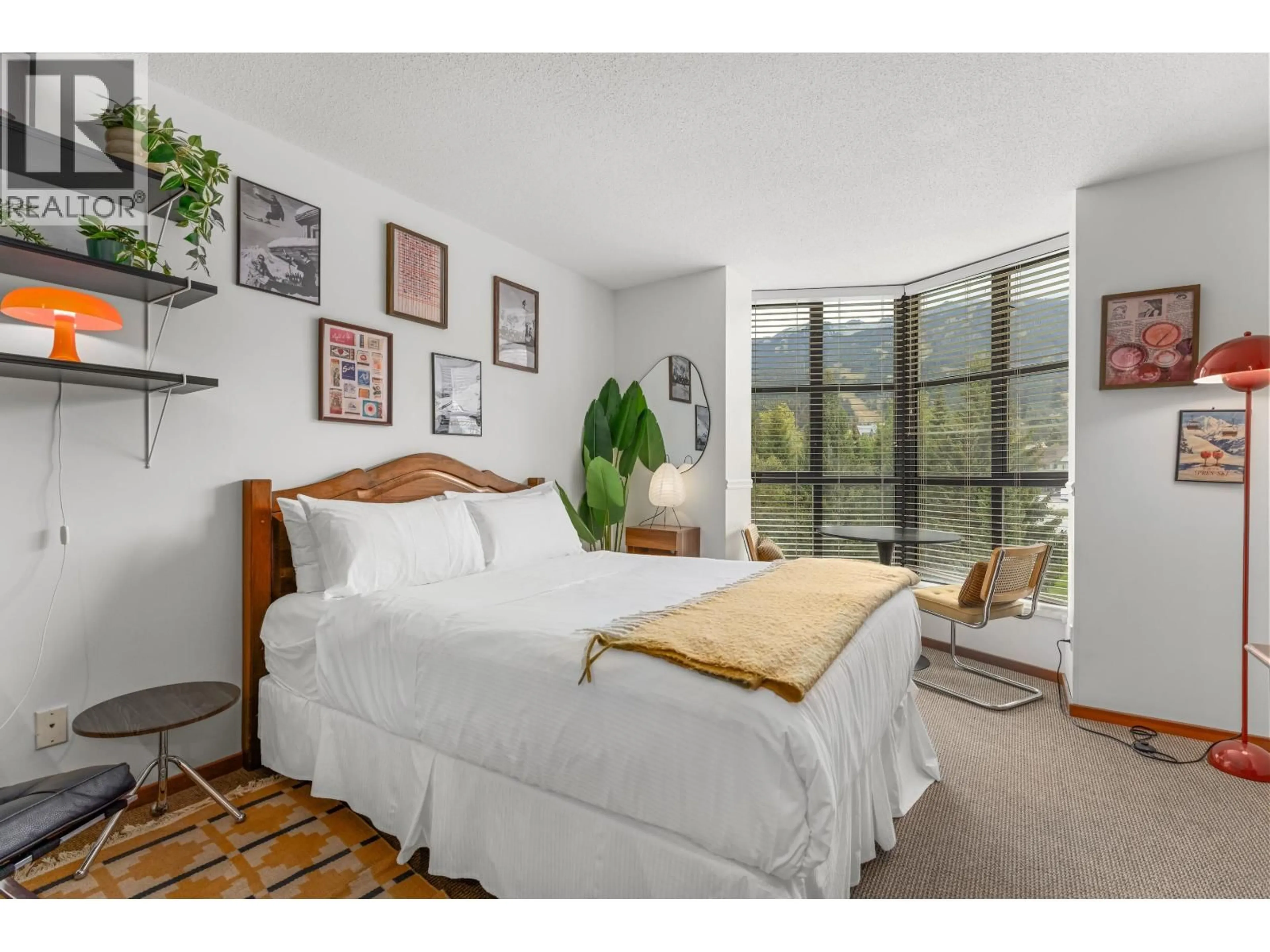 Bedroom with bed, unknown for 408 - 4315 NORTHLANDS BOULEVARD, Whistler British Columbia V8E1C3