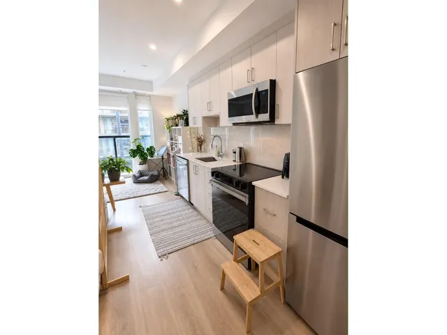 E405 - 13858 108 AVENUE, Surrey 4