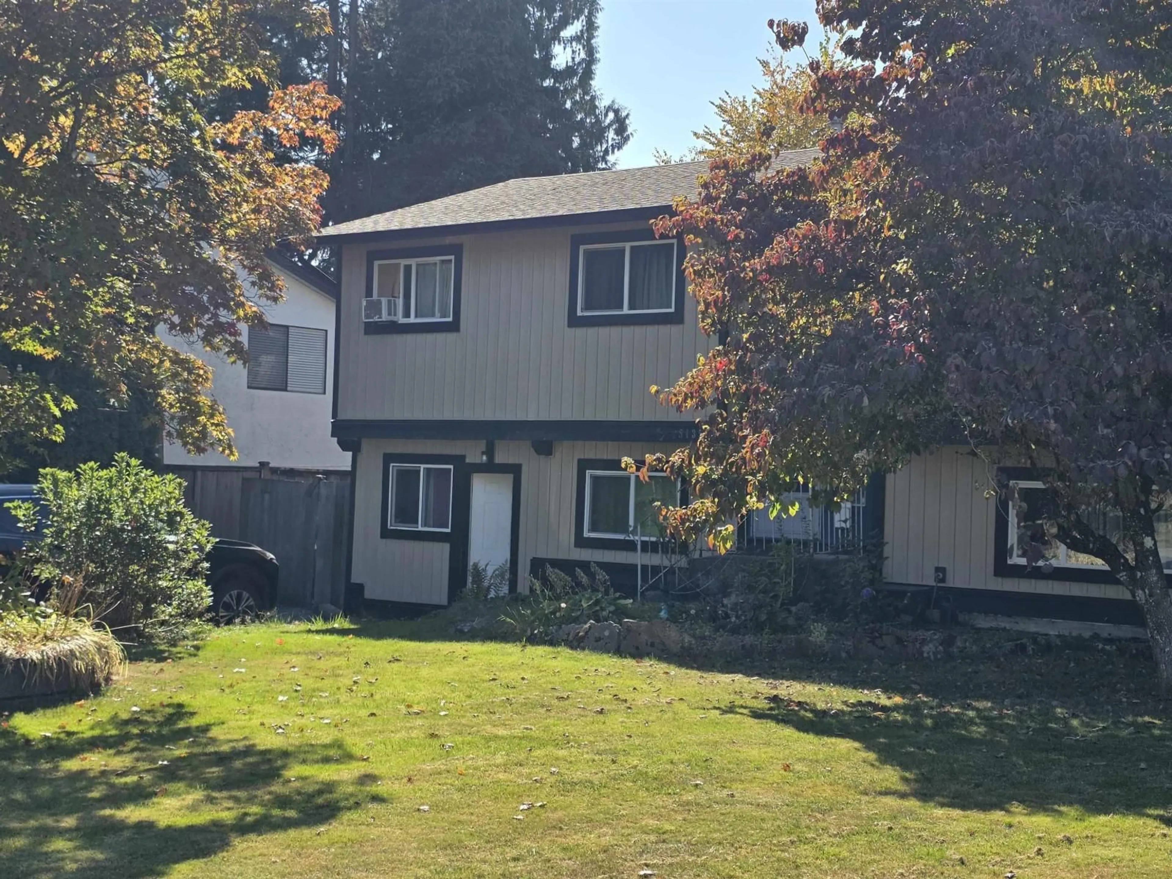 A pic from outside/outdoor area/front of a property/back of a property/a pic from drone, street for 8135 WAXBERRY CRESCENT, Mission British Columbia V2V5C3
