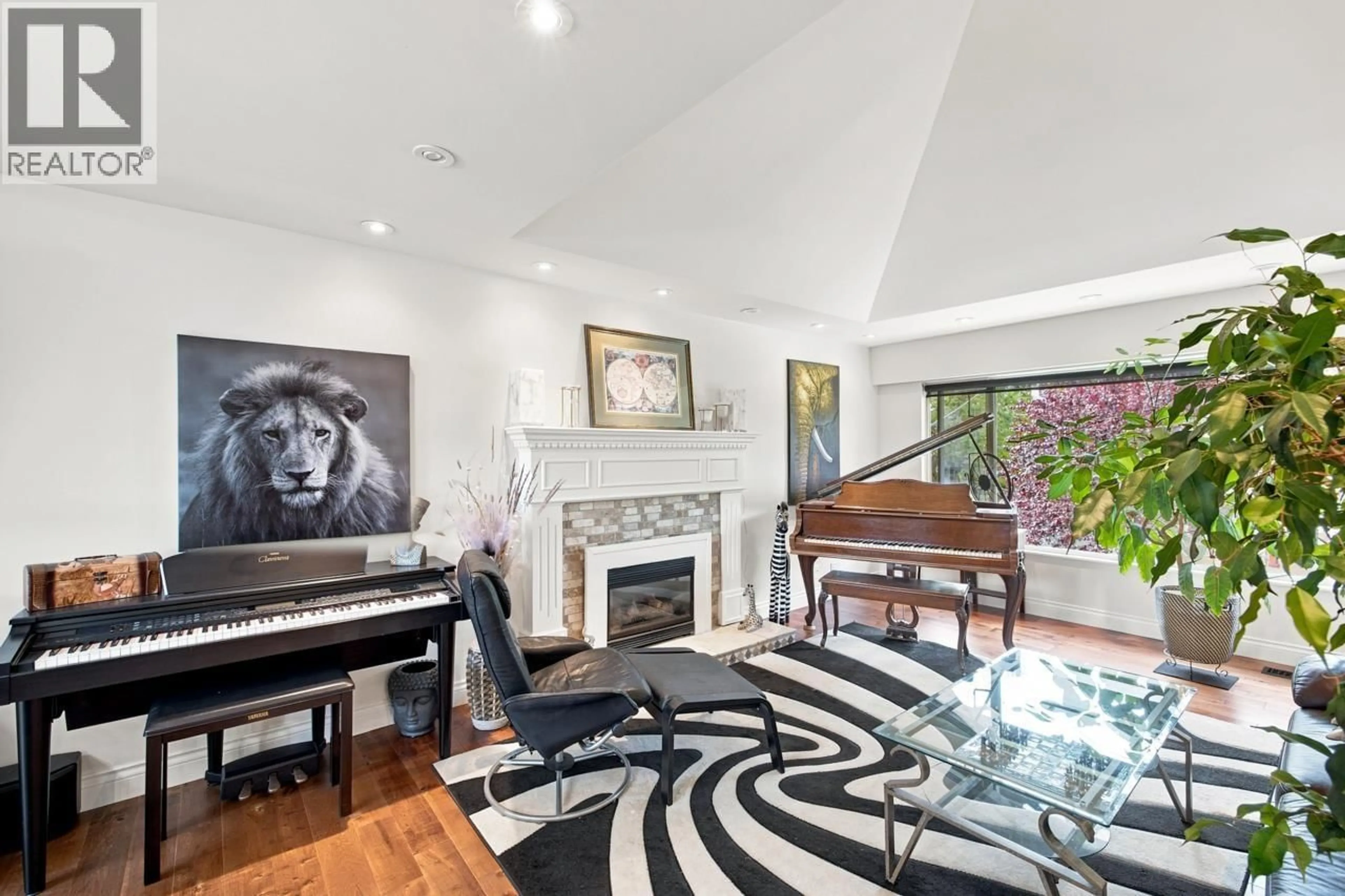 Unknown for 9211 CHAPMOND CRESCENT, Richmond British Columbia V7E1M6