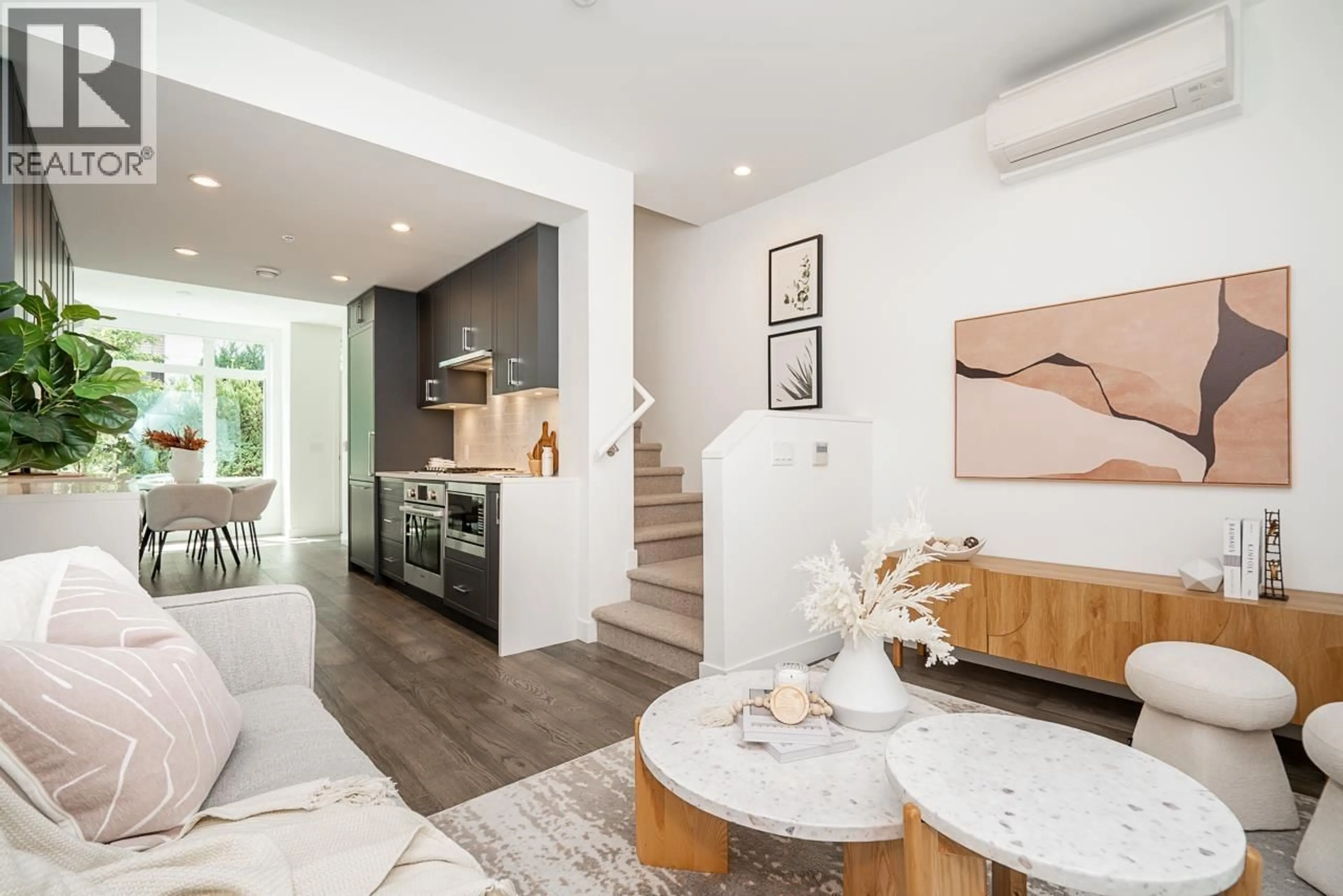 Open concept kitchen, unknown for 533 29TH AVENUE, Vancouver British Columbia V5Z2H8