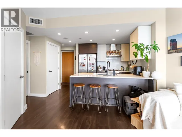1819 - 1618 QUEBEC STREET, Vancouver 4