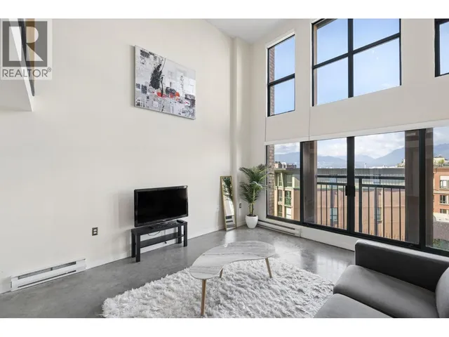 609 - 22 CORDOVA STREET, Vancouver 3
