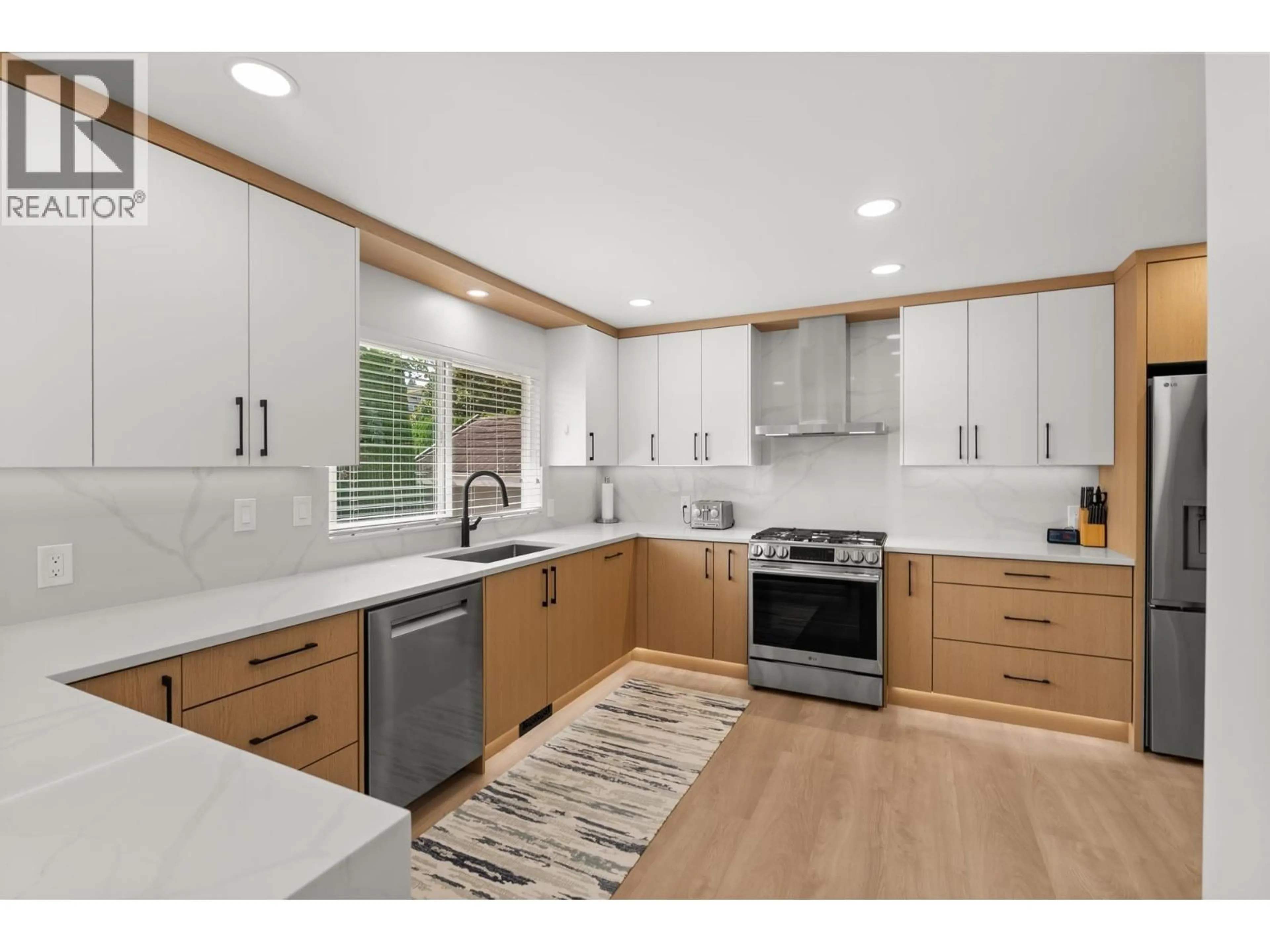 Open concept kitchen, unknown for 9152 KLENNER DRIVE, Burnaby British Columbia V3N4E5
