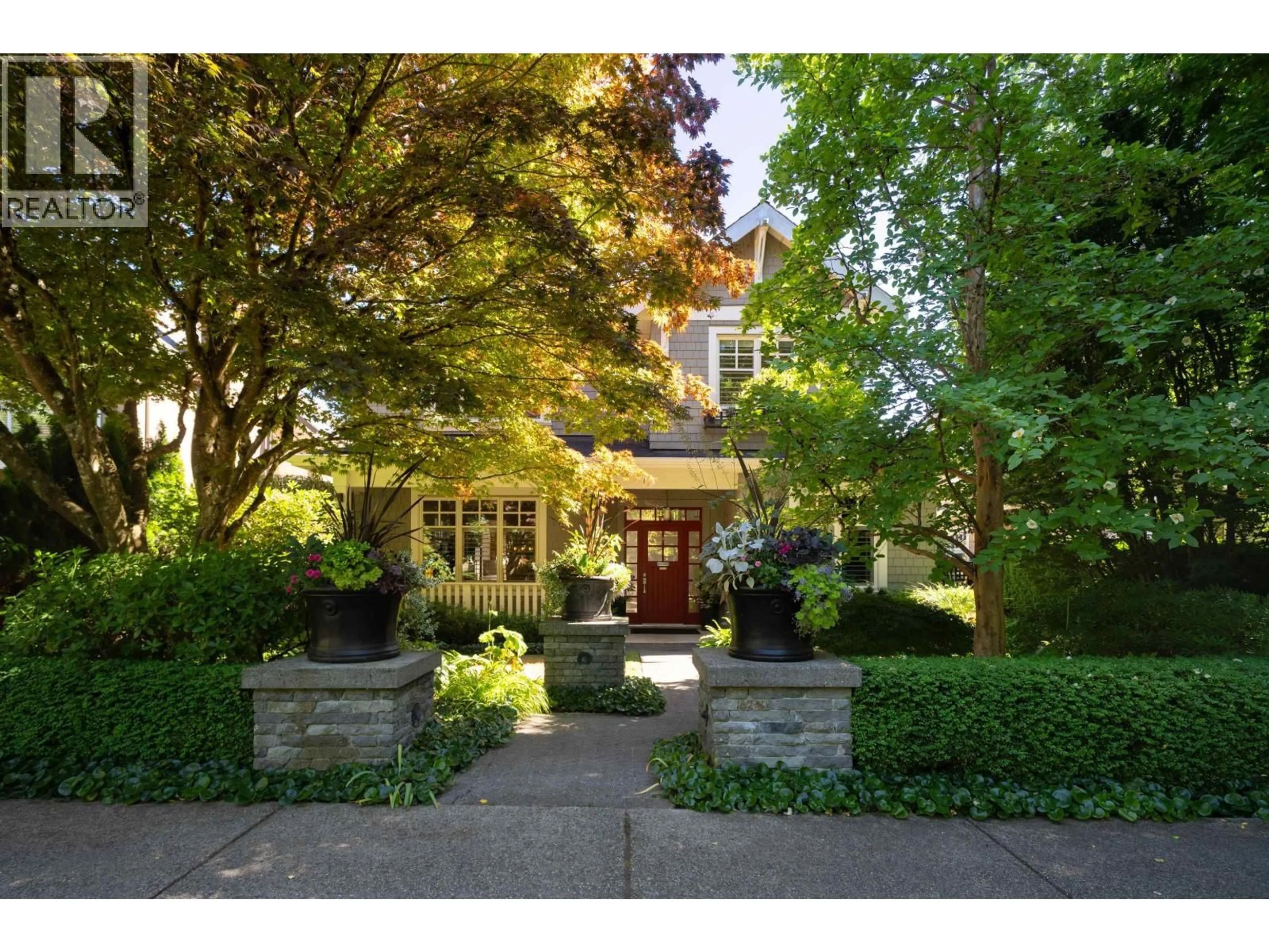 Unknown for 4256 14TH AVENUE, Vancouver British Columbia V6R2X8
