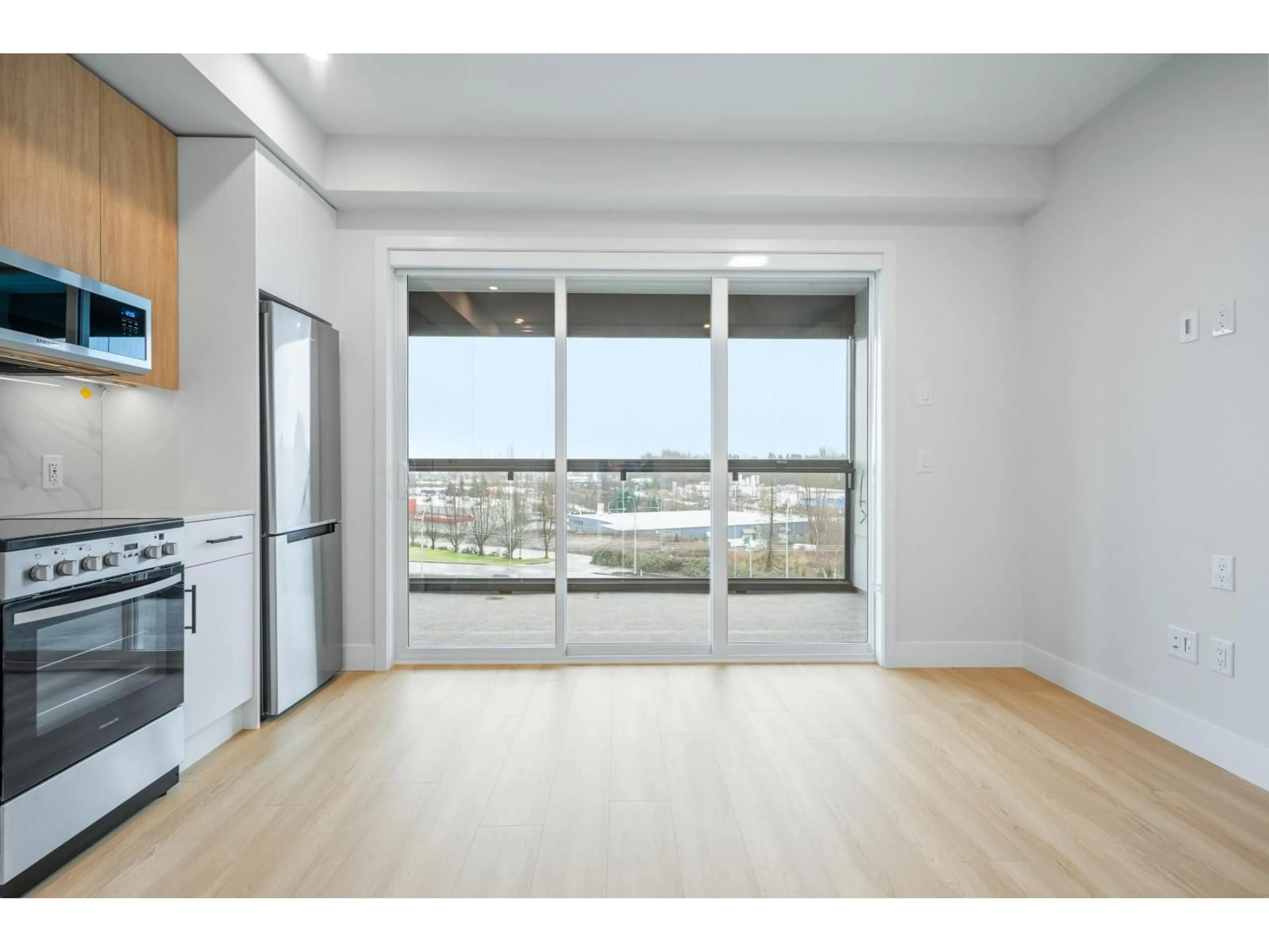 A pic of a room for 208 - 34385 GLADYS AVENUE, Abbotsford British Columbia V2S0R5