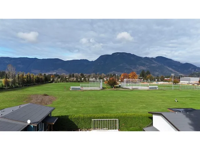 7 - 1725 BEAMAN DRIVE, Agassiz 4