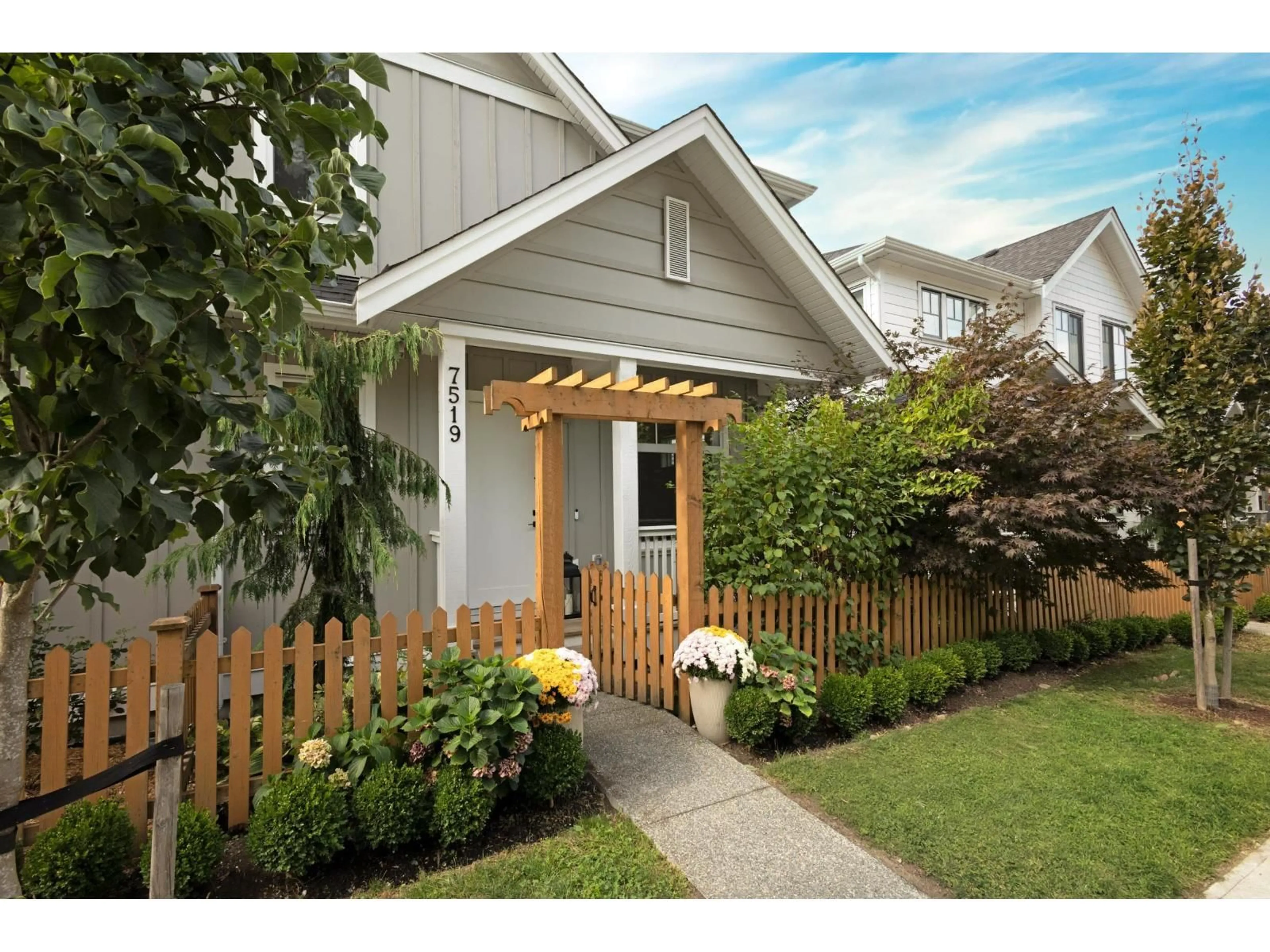 Unknown for 7519 198B STREET, Langley British Columbia V2Y5K3