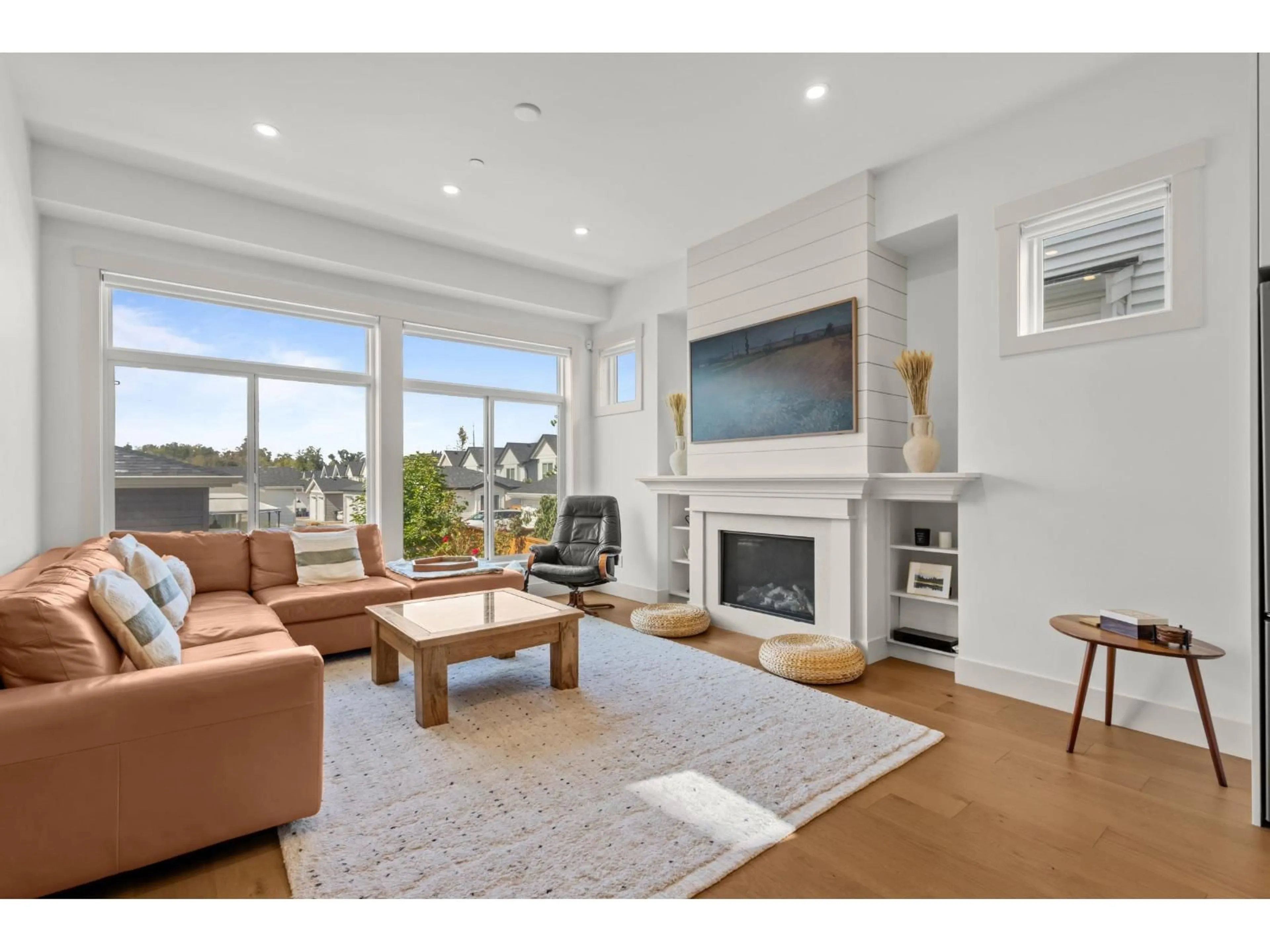 Living room with furniture, unknown for 7519 198B STREET, Langley British Columbia V2Y5K3