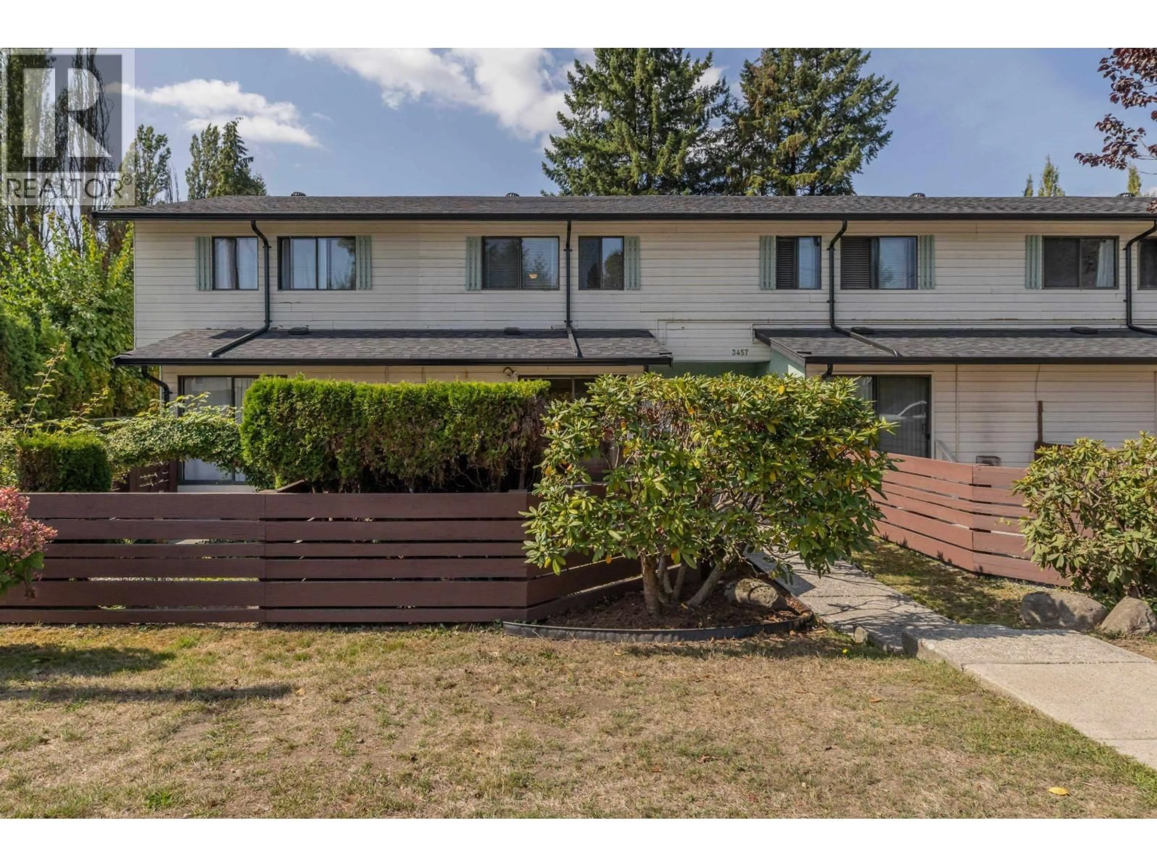 A pic from outside/outdoor area/front of a property/back of a property/a pic from drone, mountain view for 3455 COAST MERIDIAN ROAD, Port Coquitlam British Columbia V3B3N7