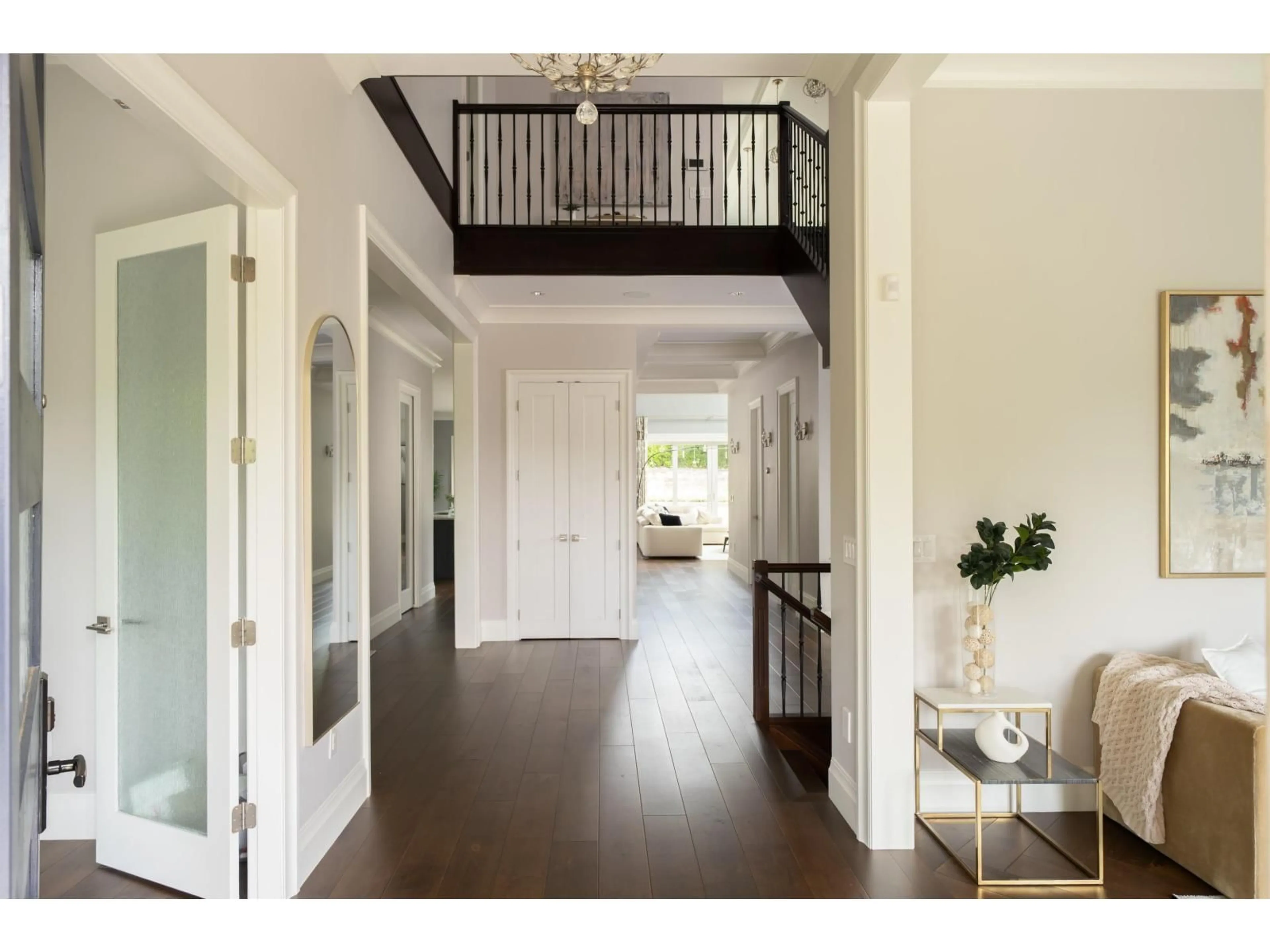 Indoor entryway for 3088 144 STREET, Surrey British Columbia V4P1R1