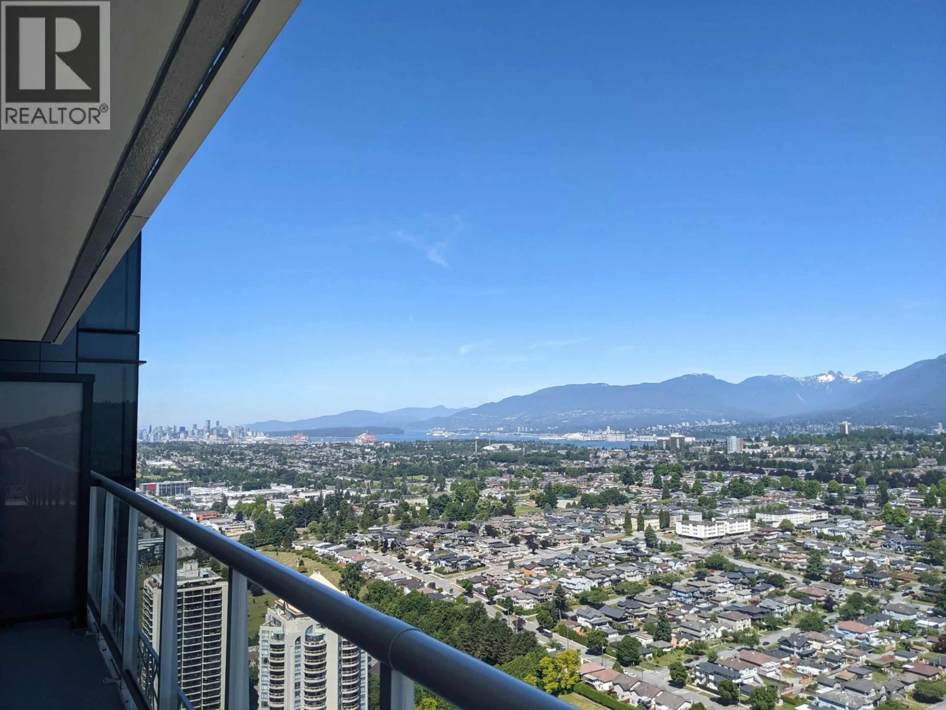 Balcony in the apartment, city buildings view from balcony for 4312 - 4510 HALIFAX WAY, Burnaby British Columbia V5C0K4