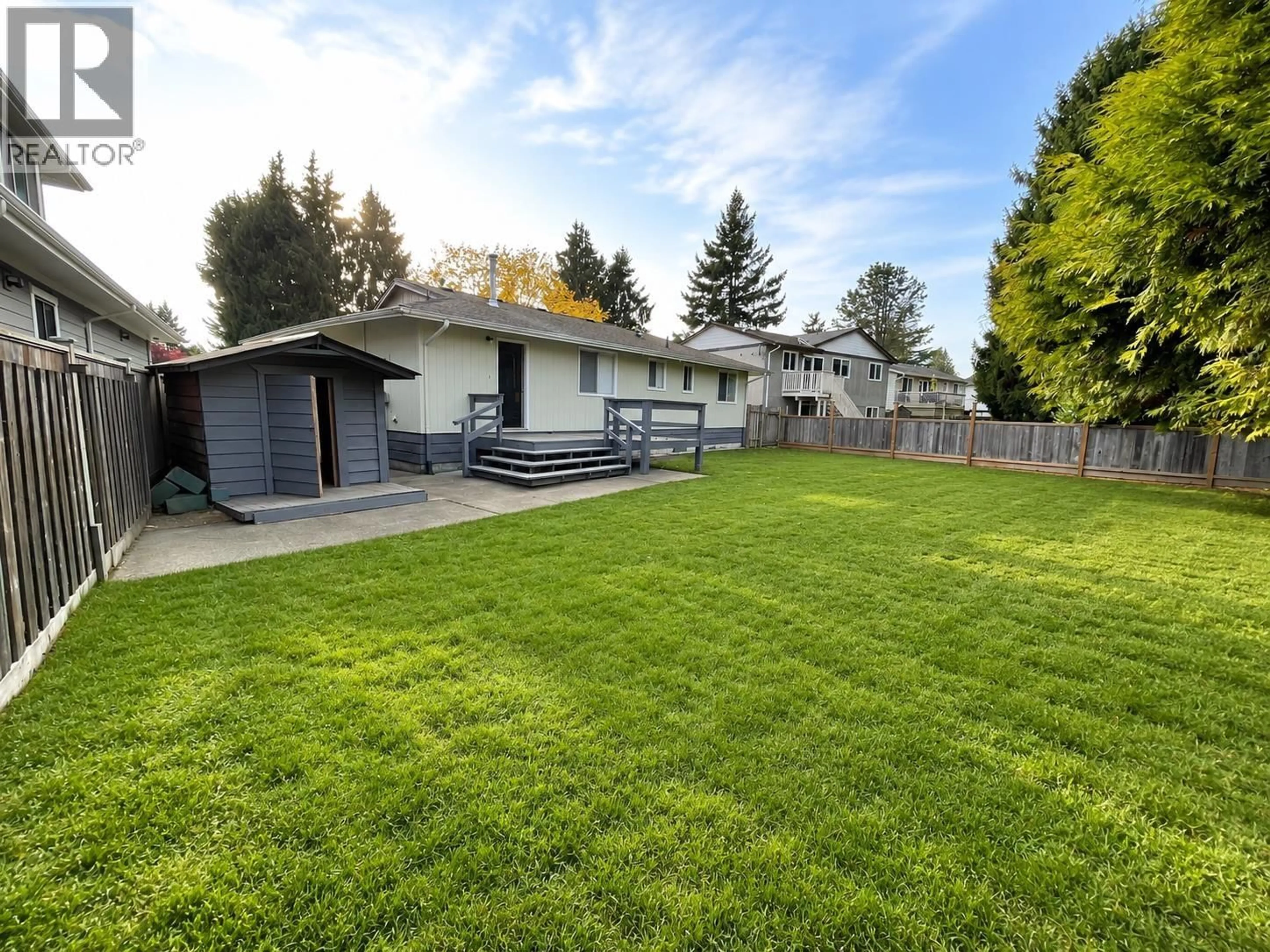 A pic from outside/outdoor area/front of a property/back of a property/a pic from drone, street for 3671 SABLE AVENUE, Richmond British Columbia V7E2A3