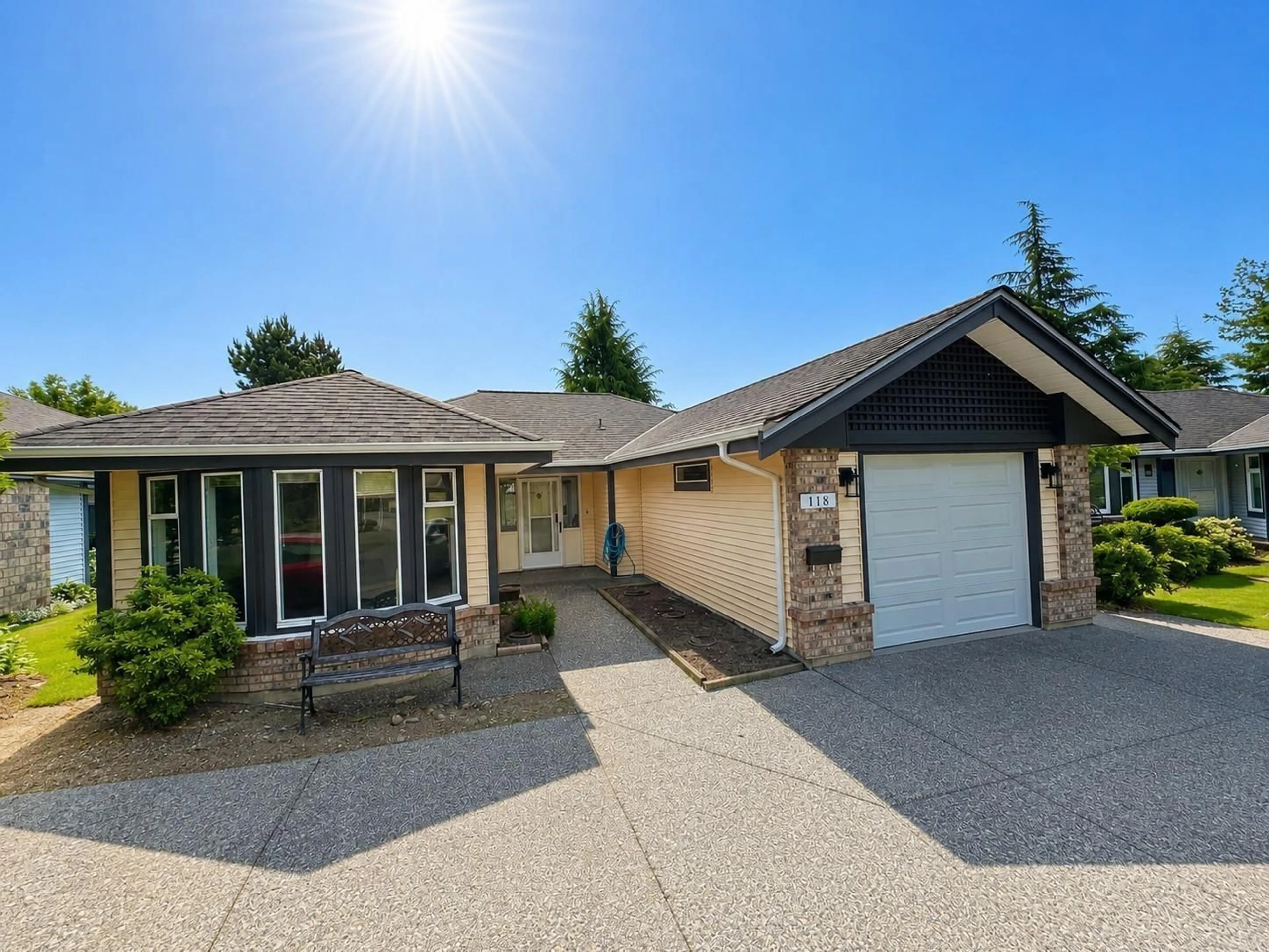 Home with vinyl exterior material, street for 118 - 14220 19A AVENUE, Surrey British Columbia V4A8K8