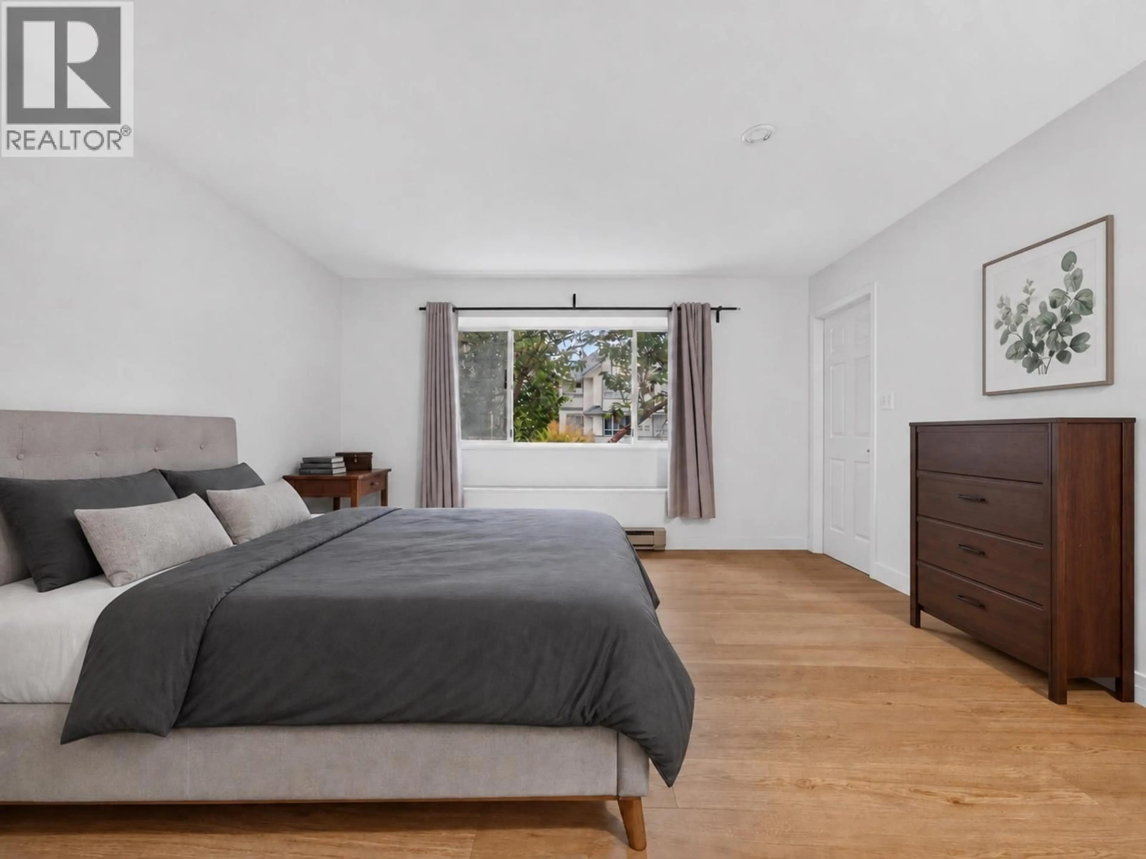 Bedroom with bed, unknown for 8 - 8031 GENERAL CURRIE ROAD, Richmond British Columbia V6Y1L9