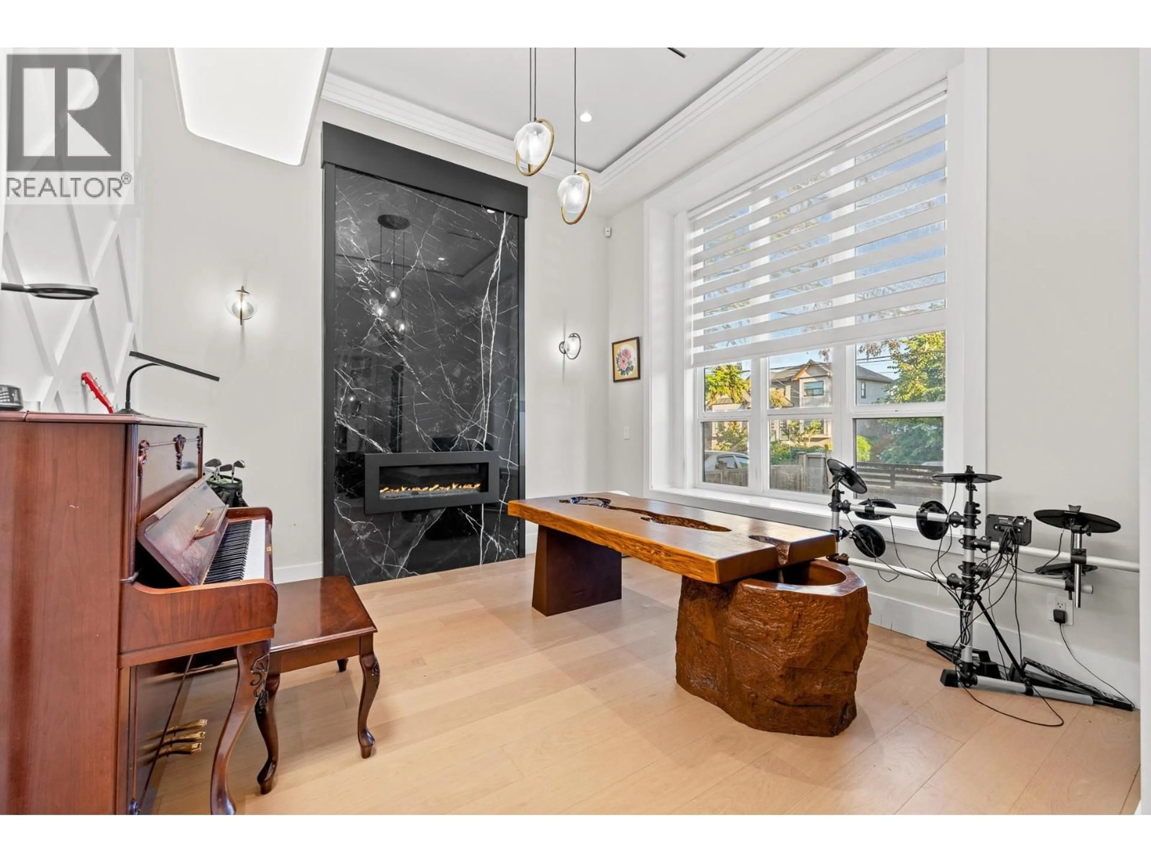 A pic of a room for 8323 14TH AVENUE BURNABY, Burnaby British Columbia V3N2C2