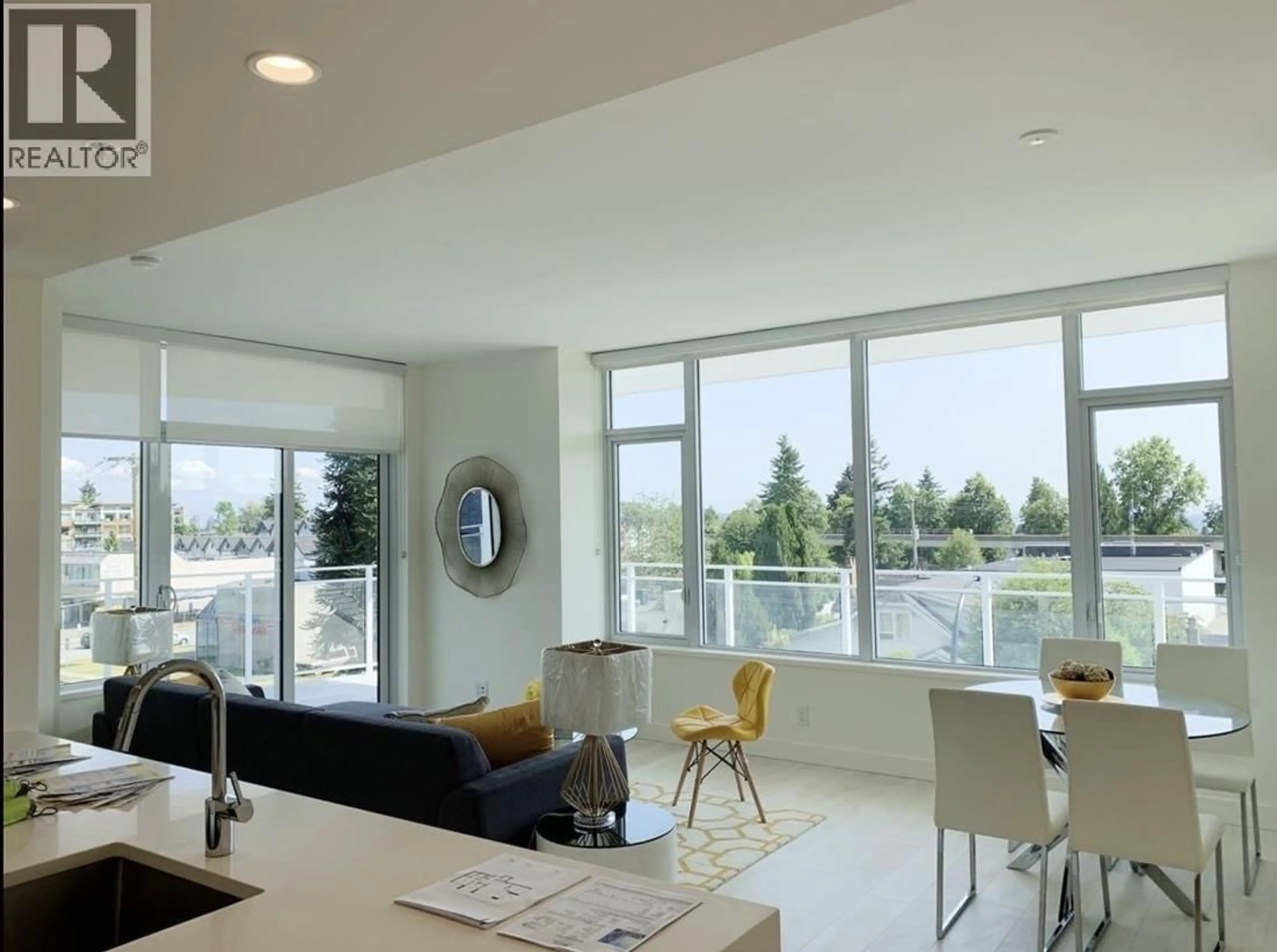 A pic of a room for 404 - 5051 IMPERIAL STREET, Burnaby British Columbia V5J1C9