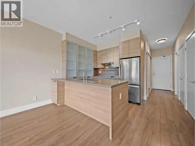 215 - 3606 ALDERCREST DRIVE, North Vancouver 4