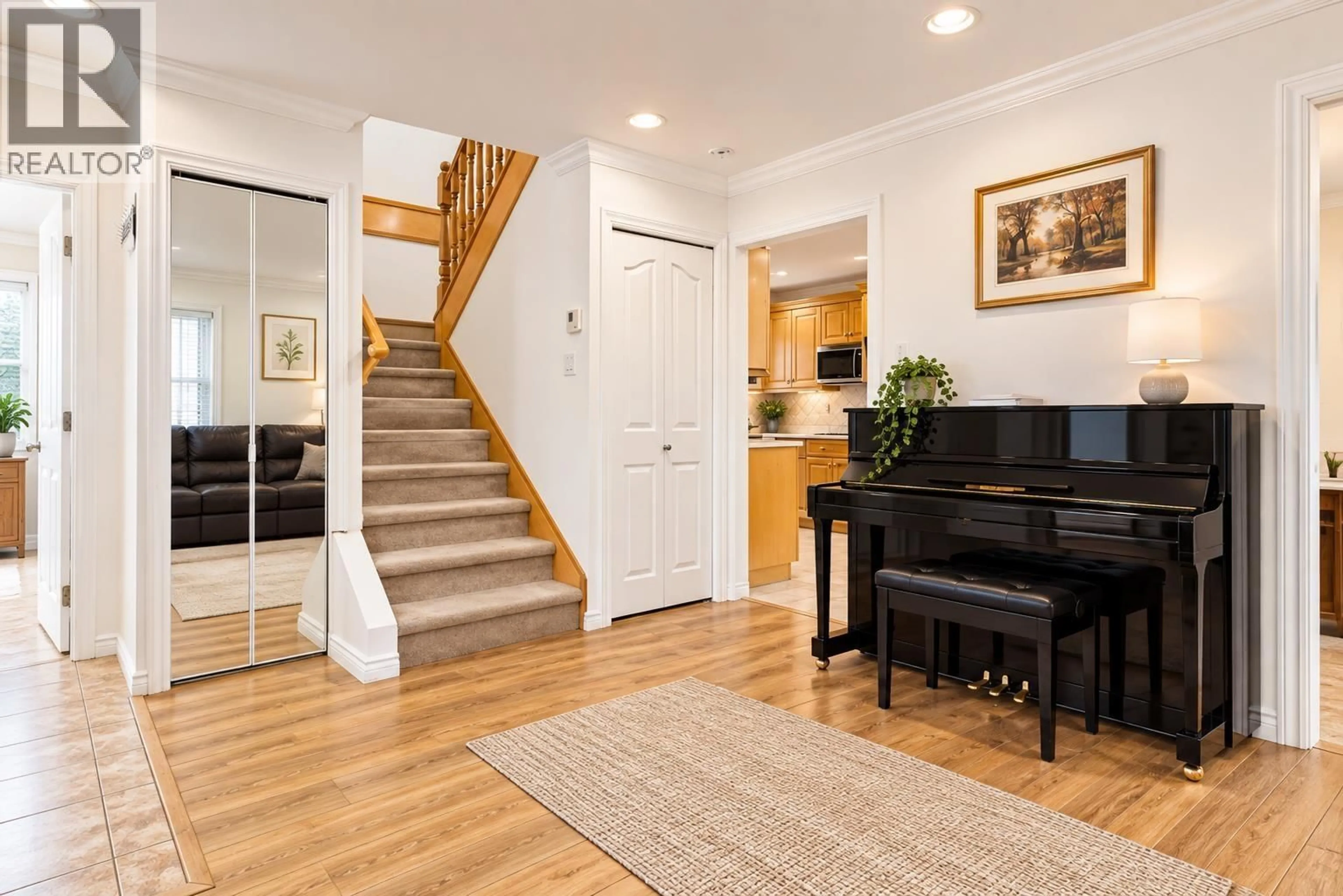 Indoor entryway for 5957 WOODSWORTH STREET, Burnaby British Columbia V5G1S9