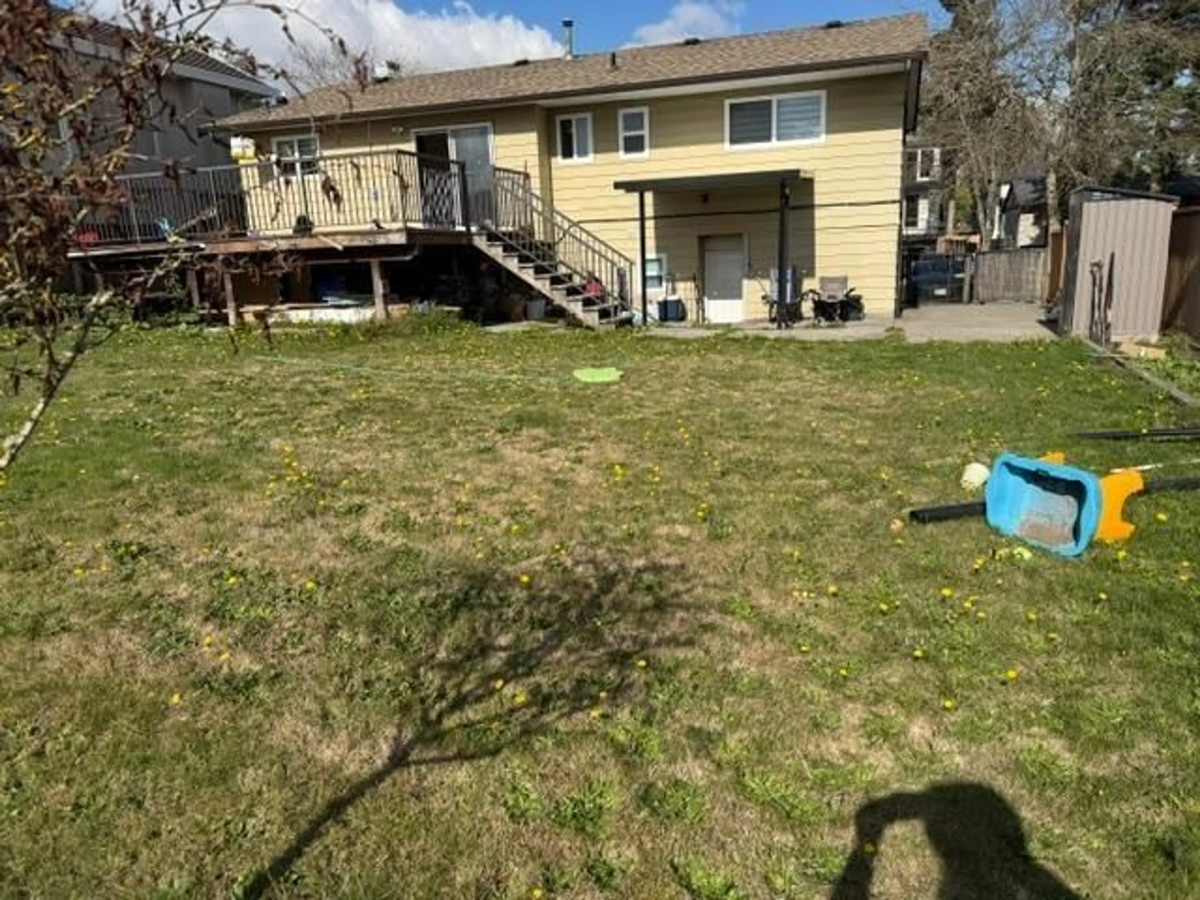 A pic from outside/outdoor area/front of a property/back of a property/a pic from drone, unknown for 13080 BALLOCH DRIVE, Surrey British Columbia V3V6Y3