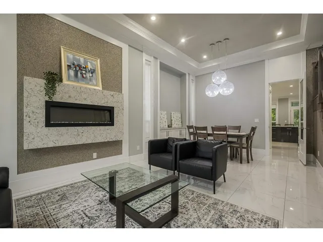 1772 156A STREET, Surrey 4