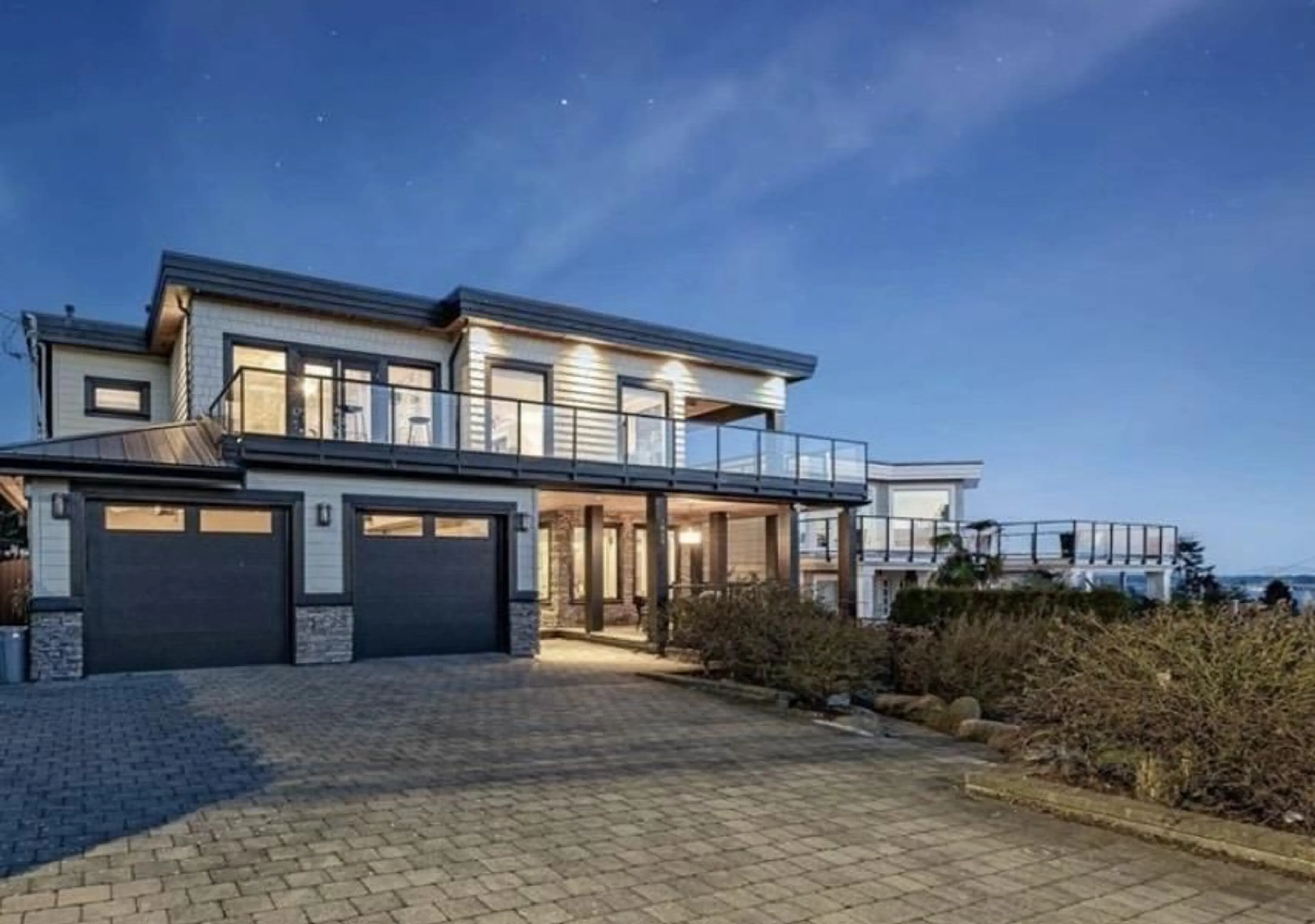 Unknown for 1040 LEE STREET, White Rock British Columbia V4B4P1
