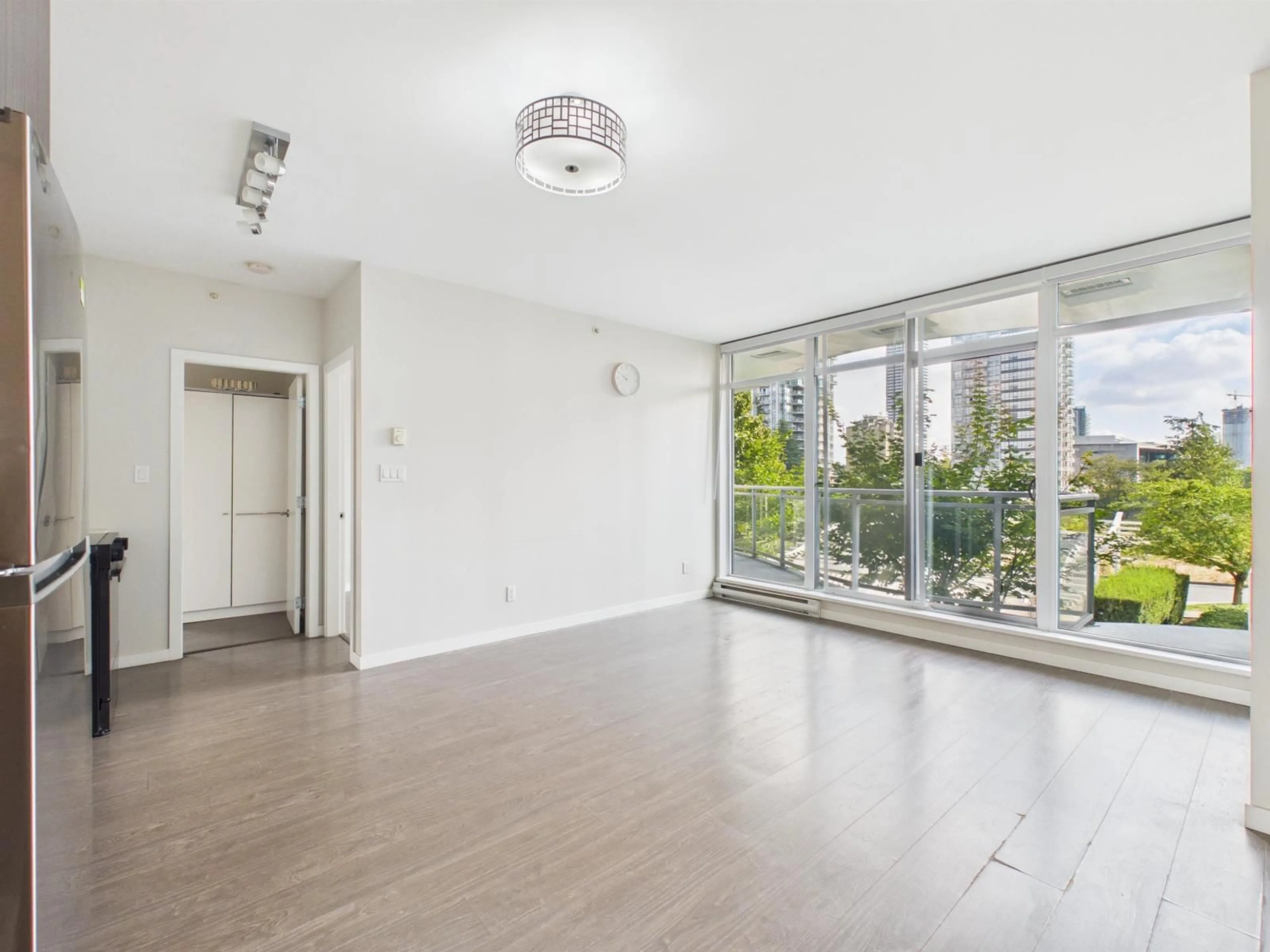 A pic of a room for 202 - 13303 103A AVENUE, Surrey British Columbia V3T0K6