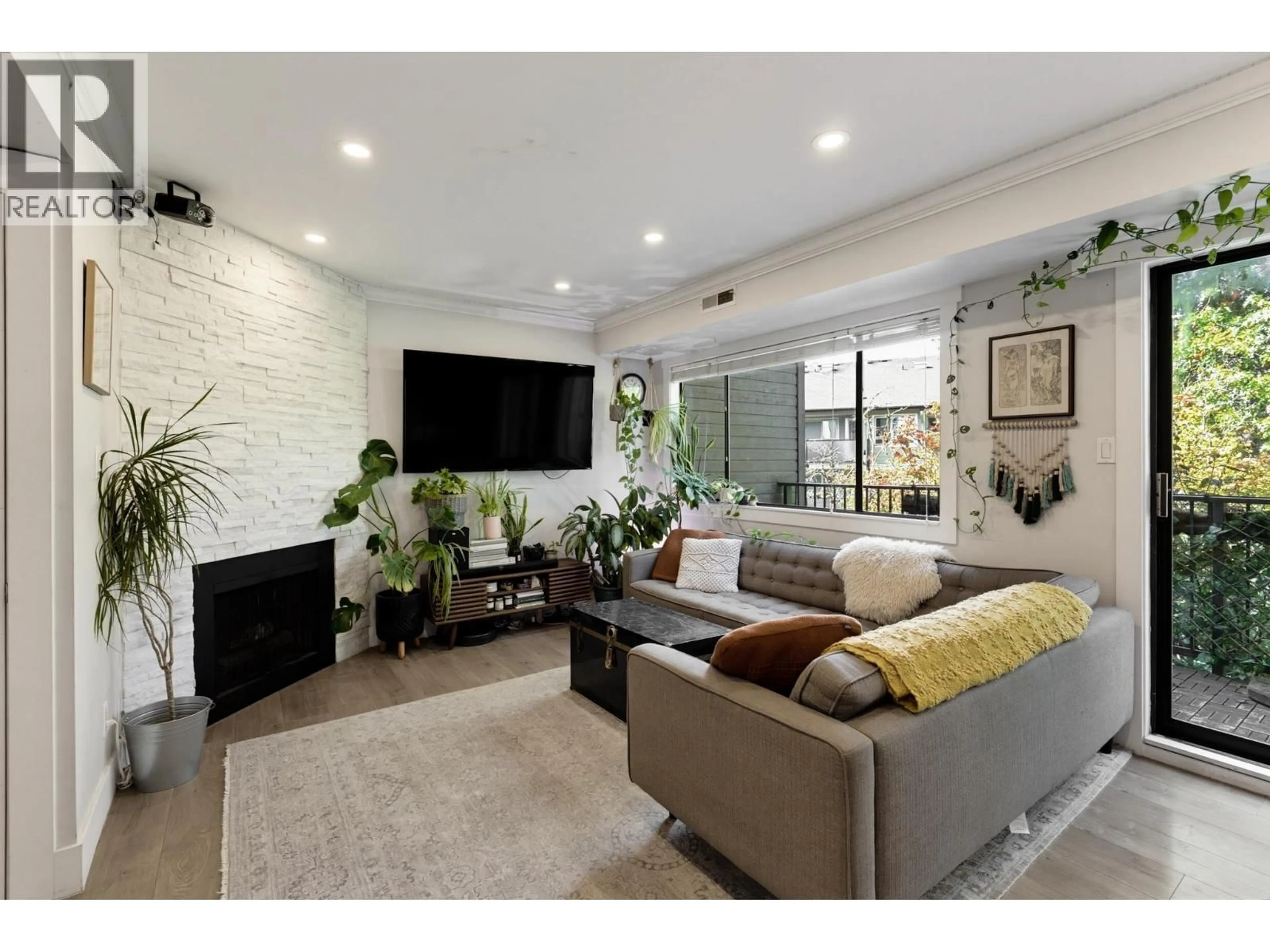 Living room with furniture, unknown for 1845 GOLETA DRIVE, Burnaby British Columbia V5A1P6