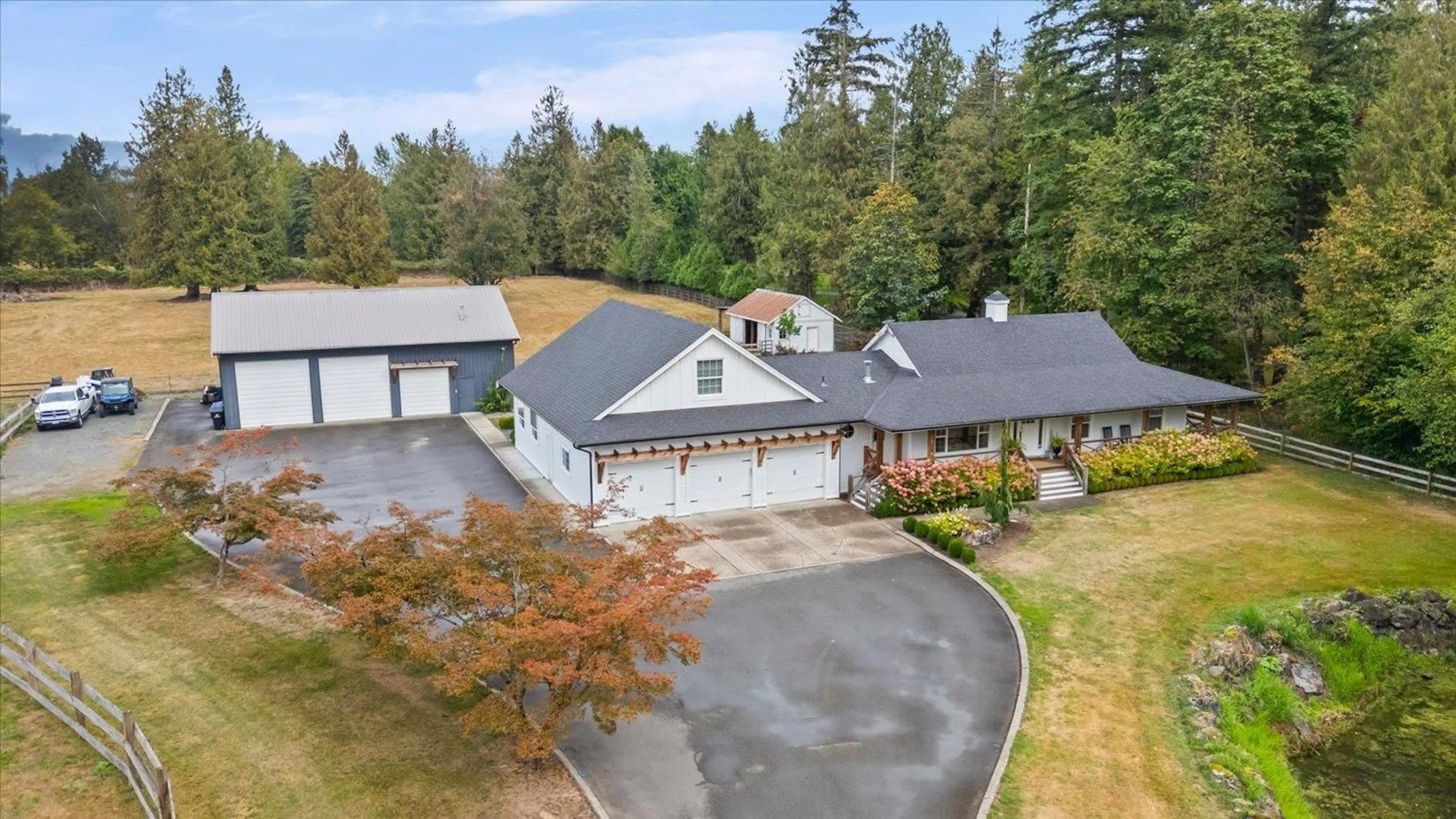 A pic from outside/outdoor area/front of a property/back of a property/a pic from drone, street for 51821 NEVIN ROAD, Rosedale British Columbia V0X1X2