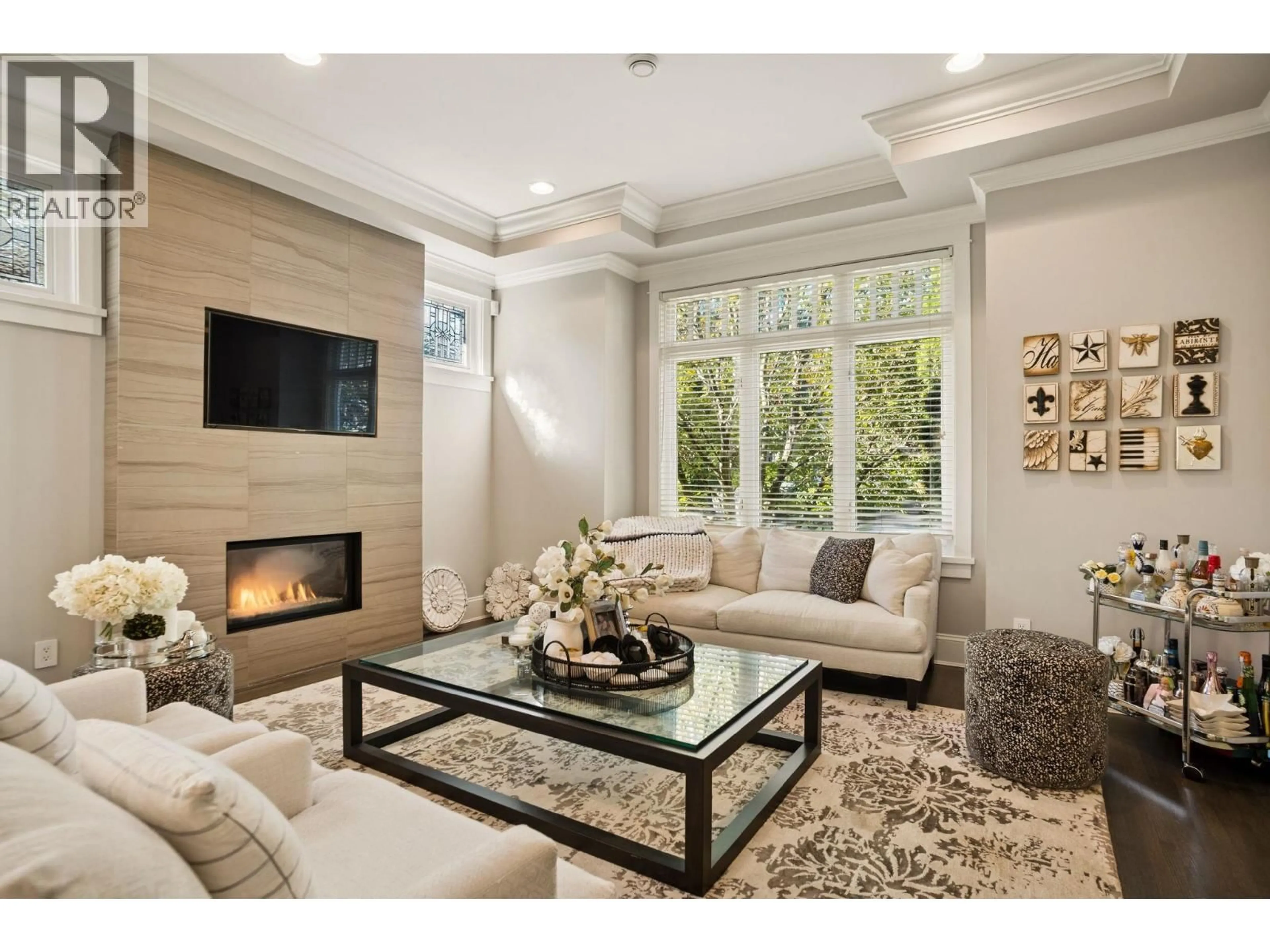 Living room with furniture, unknown for 5562 CROWN STREET, Vancouver British Columbia V6N2B5