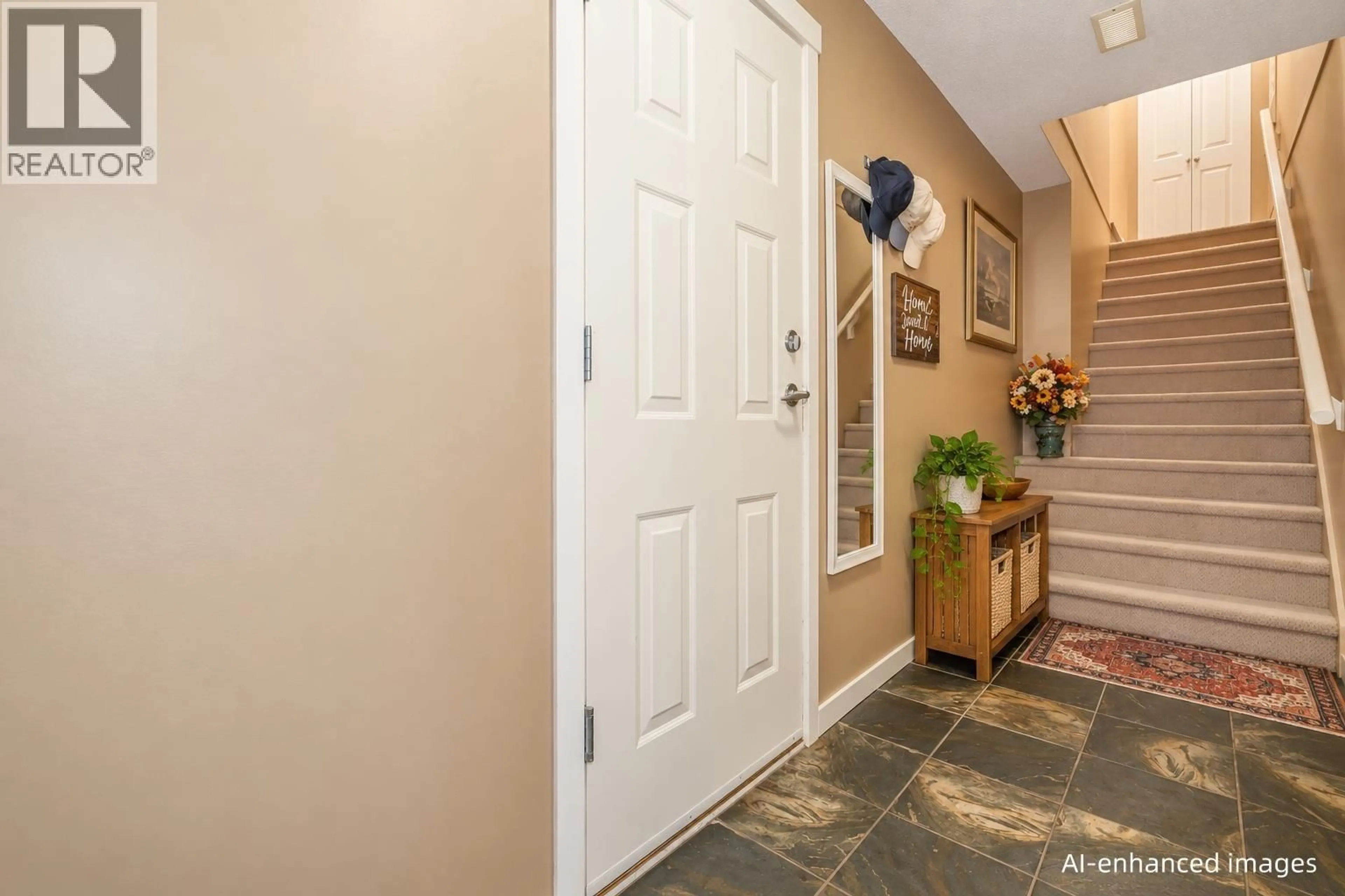 Indoor entryway for 65 - 2200 PANORAMA DRIVE, Port Moody British Columbia V3H5M2