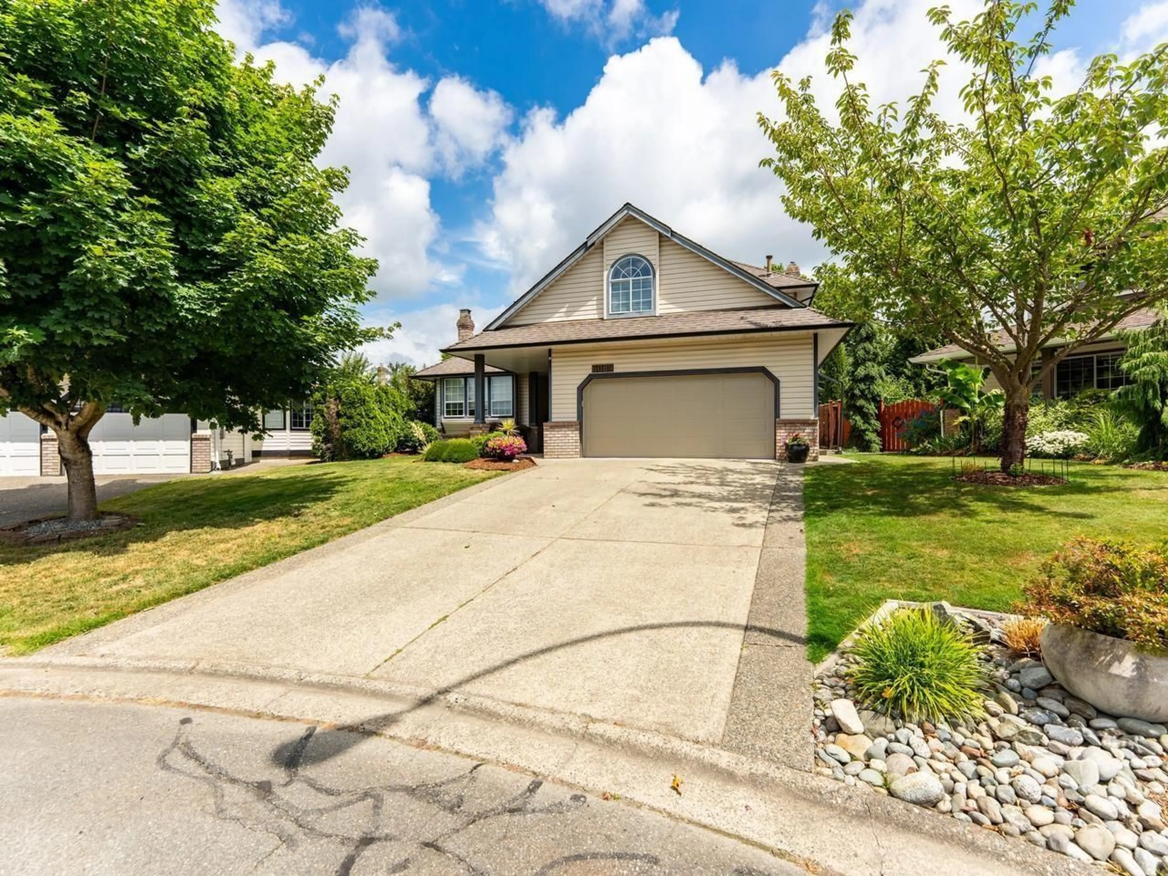 Unknown for 6089 185 STREET, Surrey British Columbia V3S7P7