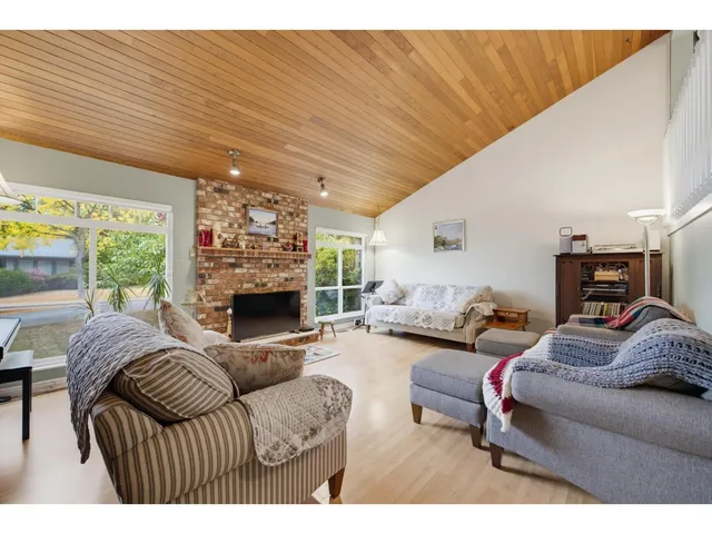 15279 21A AVENUE, Surrey 5