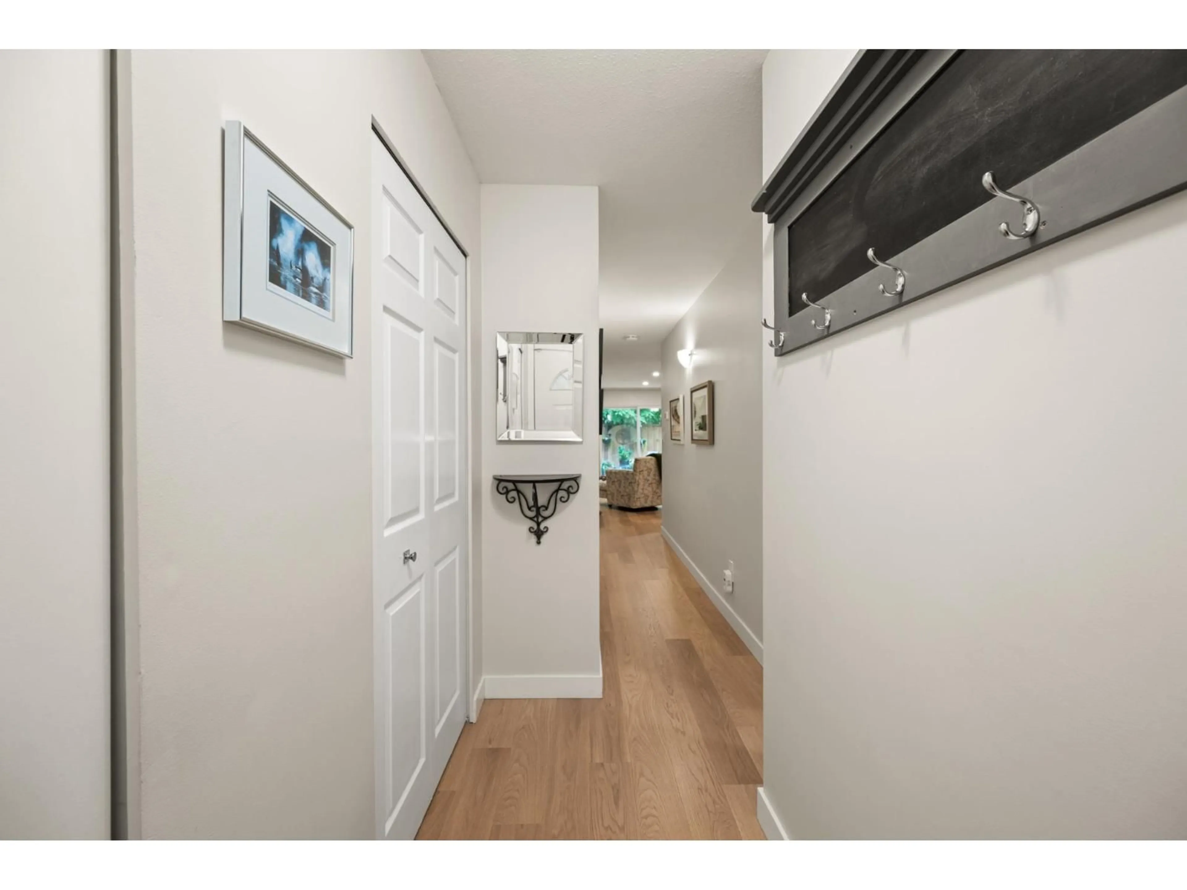 Indoor entryway for 114 - 9507 208 STREET, Langley British Columbia V1M2Z1