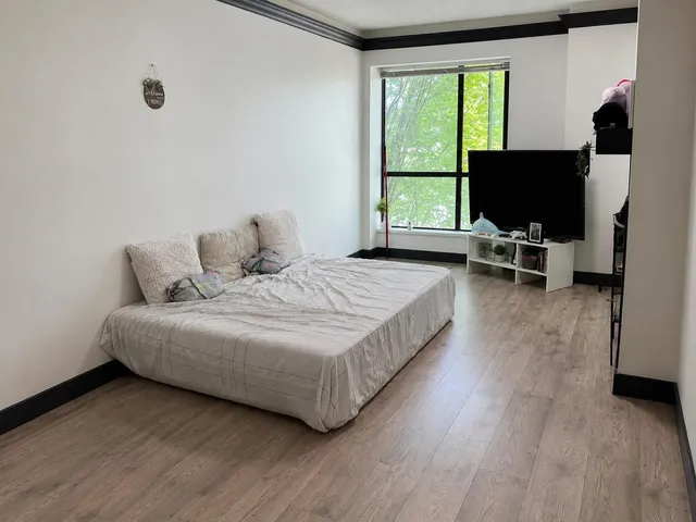 328 - 10838 CITY PARKWAY, Surrey 4