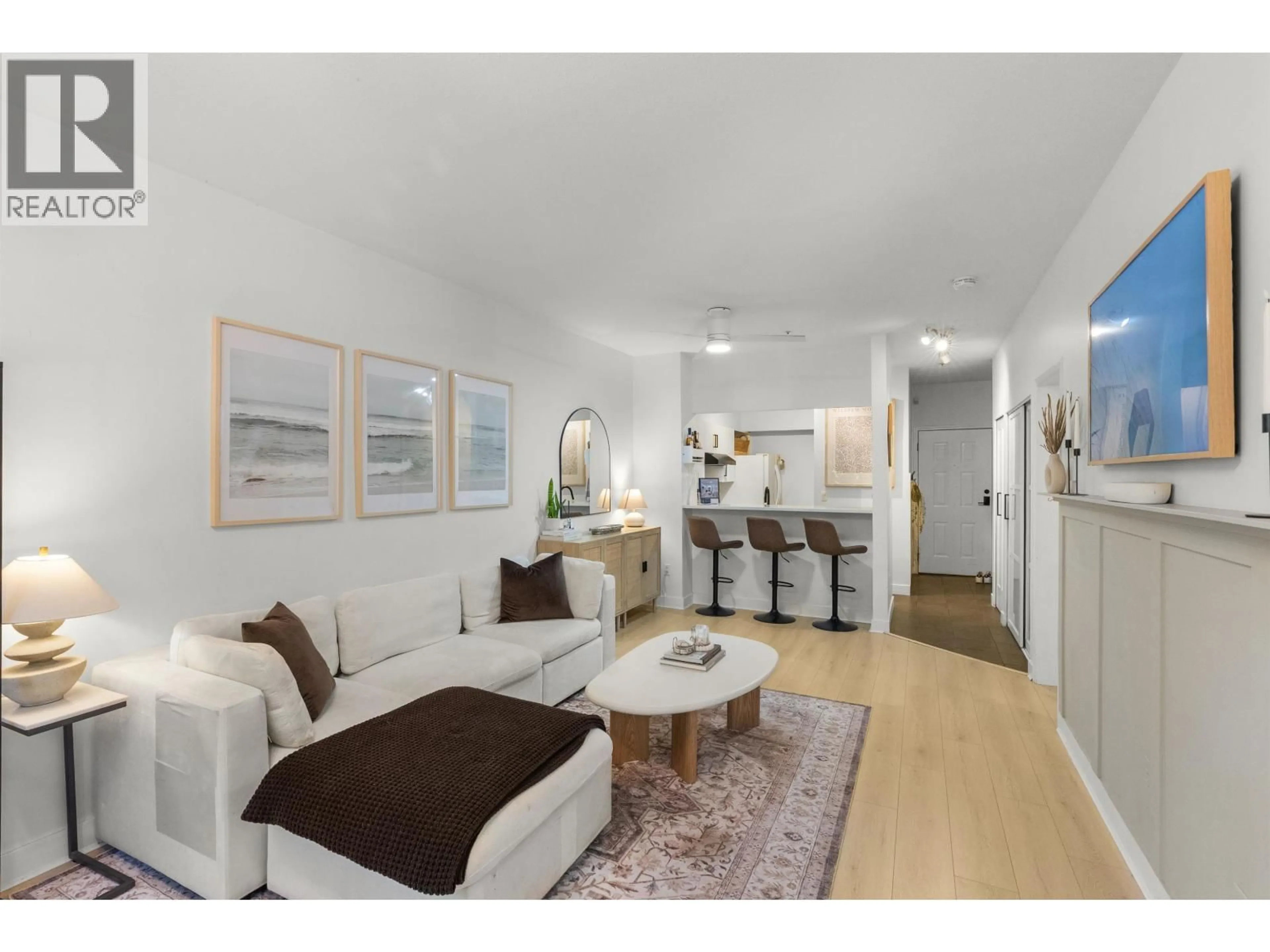 Living room with furniture, unknown for 109 - 1369 56 STREET, Tsawwassen British Columbia V4L2A6