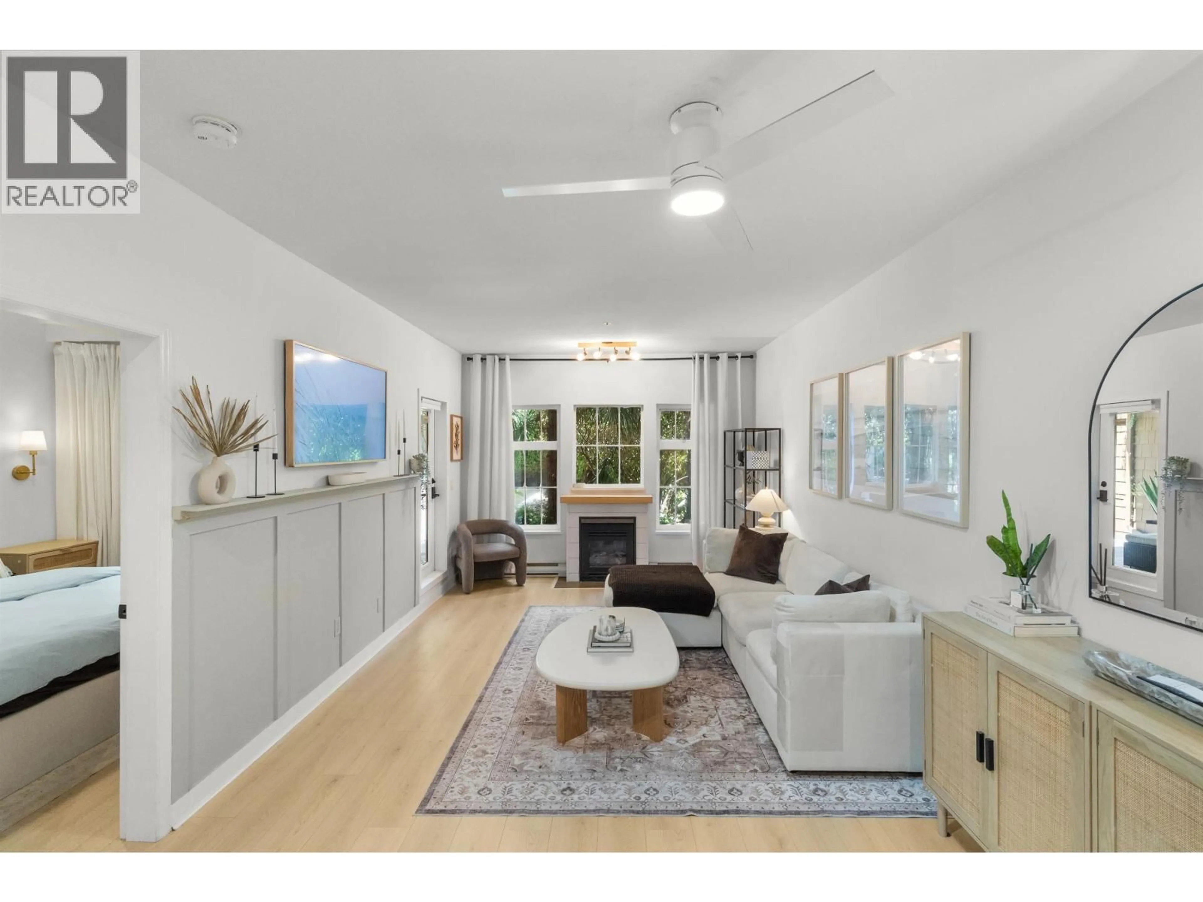 Living room with furniture, unknown for 109 - 1369 56 STREET, Tsawwassen British Columbia V4L2A6
