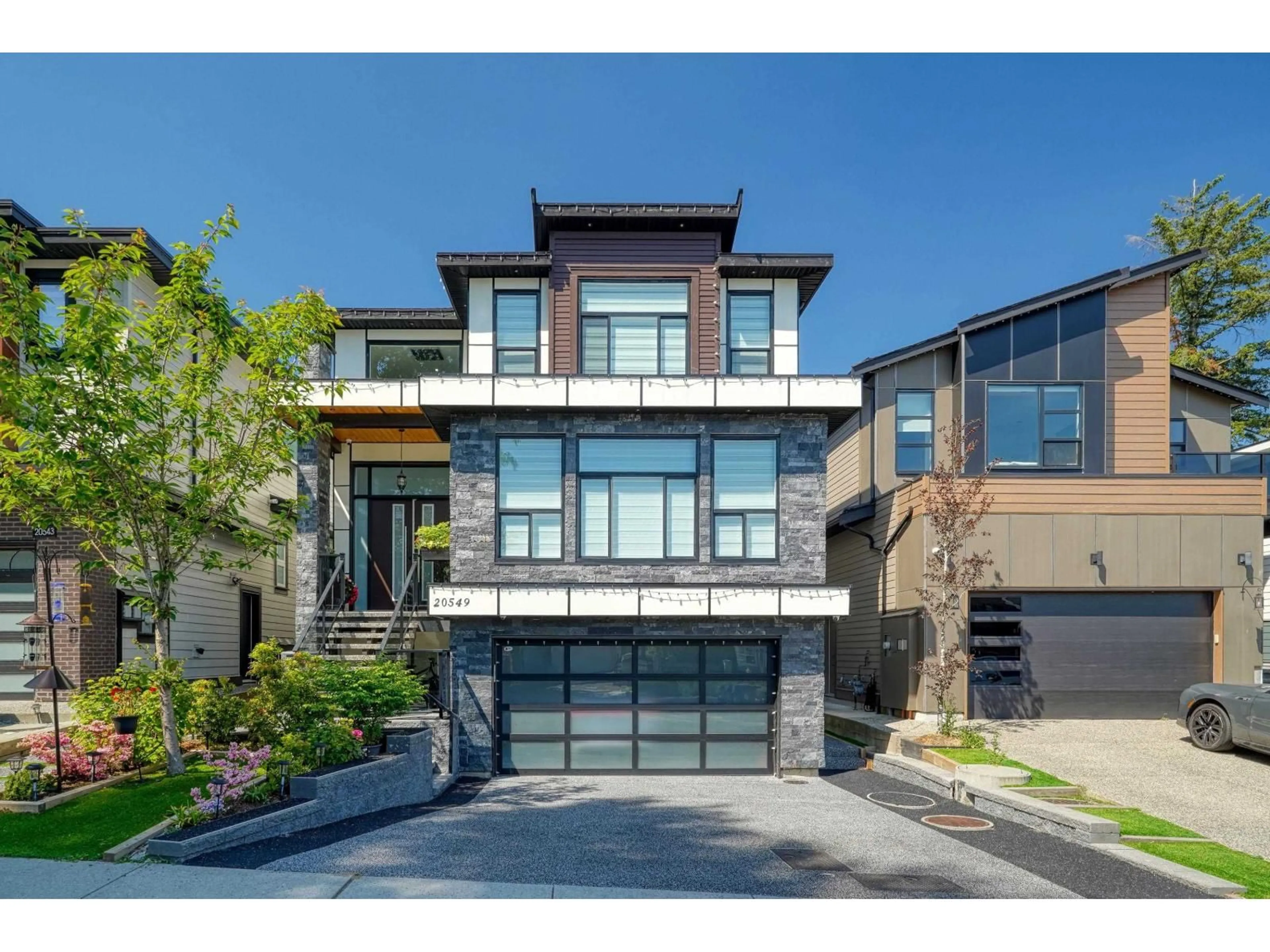 Home with brick exterior material, street for 20549 70A AVENUE, Langley British Columbia V2Y2J9