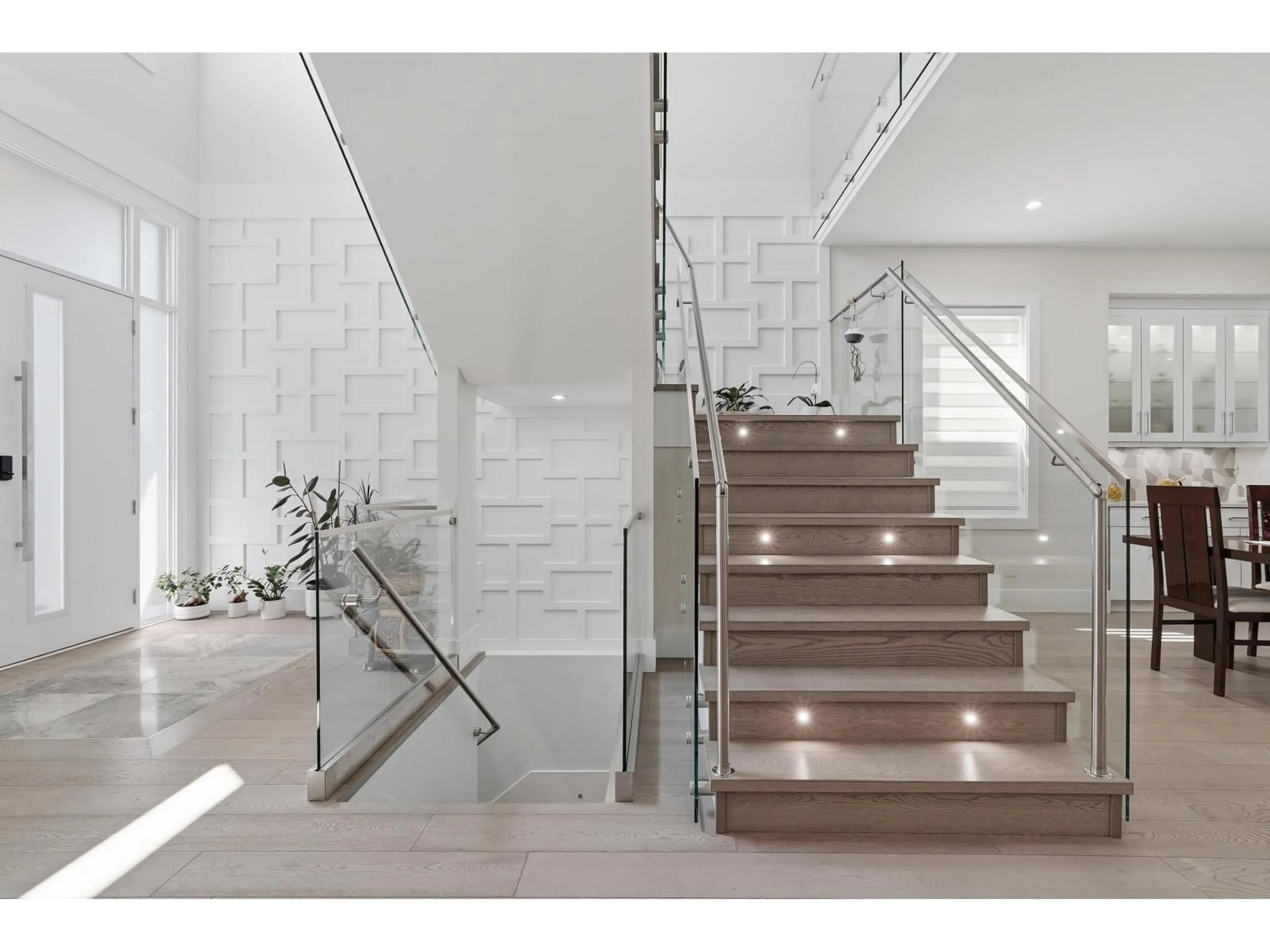Stairs for 20549 70A AVENUE, Langley British Columbia V2Y2J9