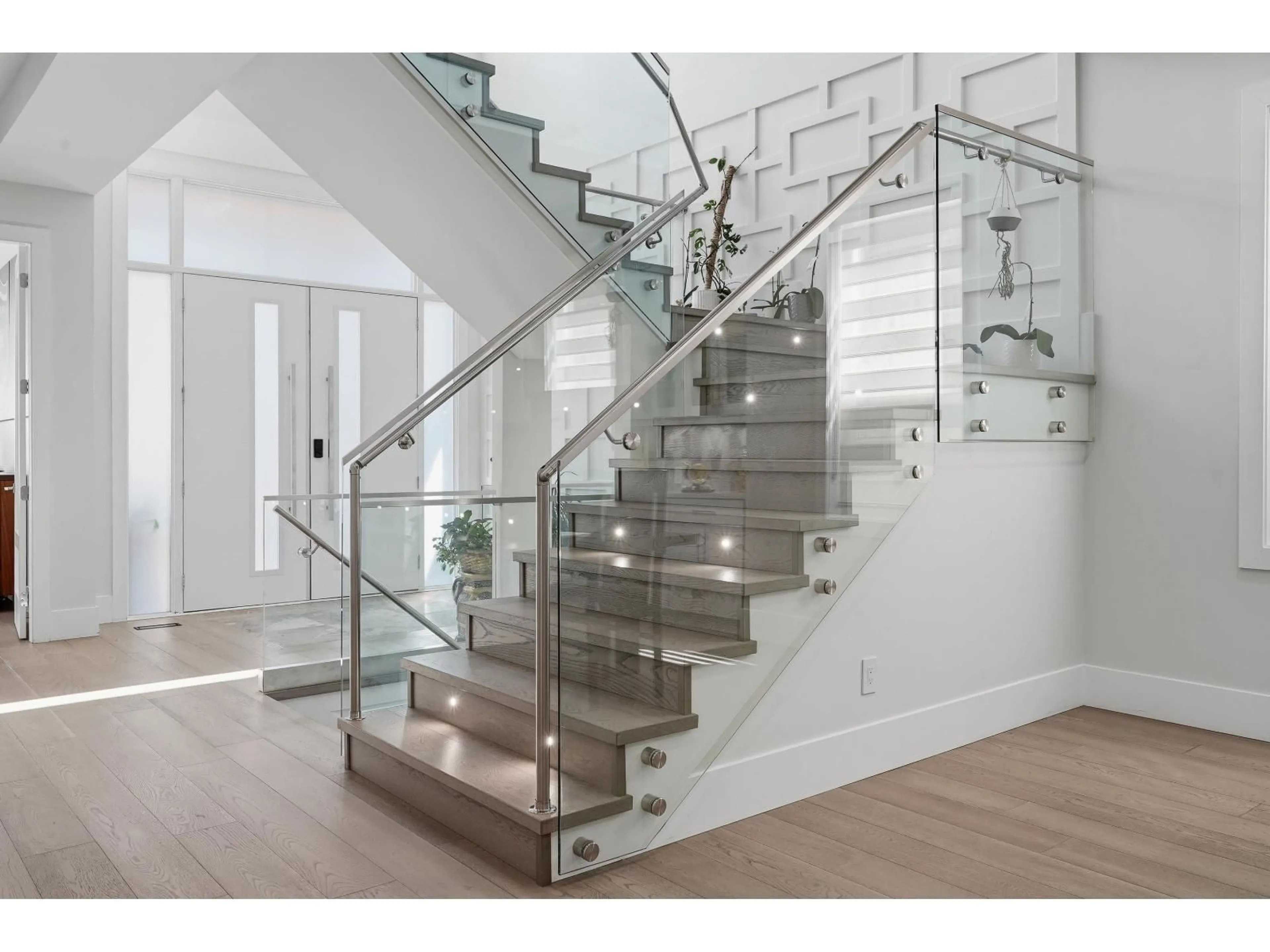 Stairs for 20549 70A AVENUE, Langley British Columbia V2Y2J9