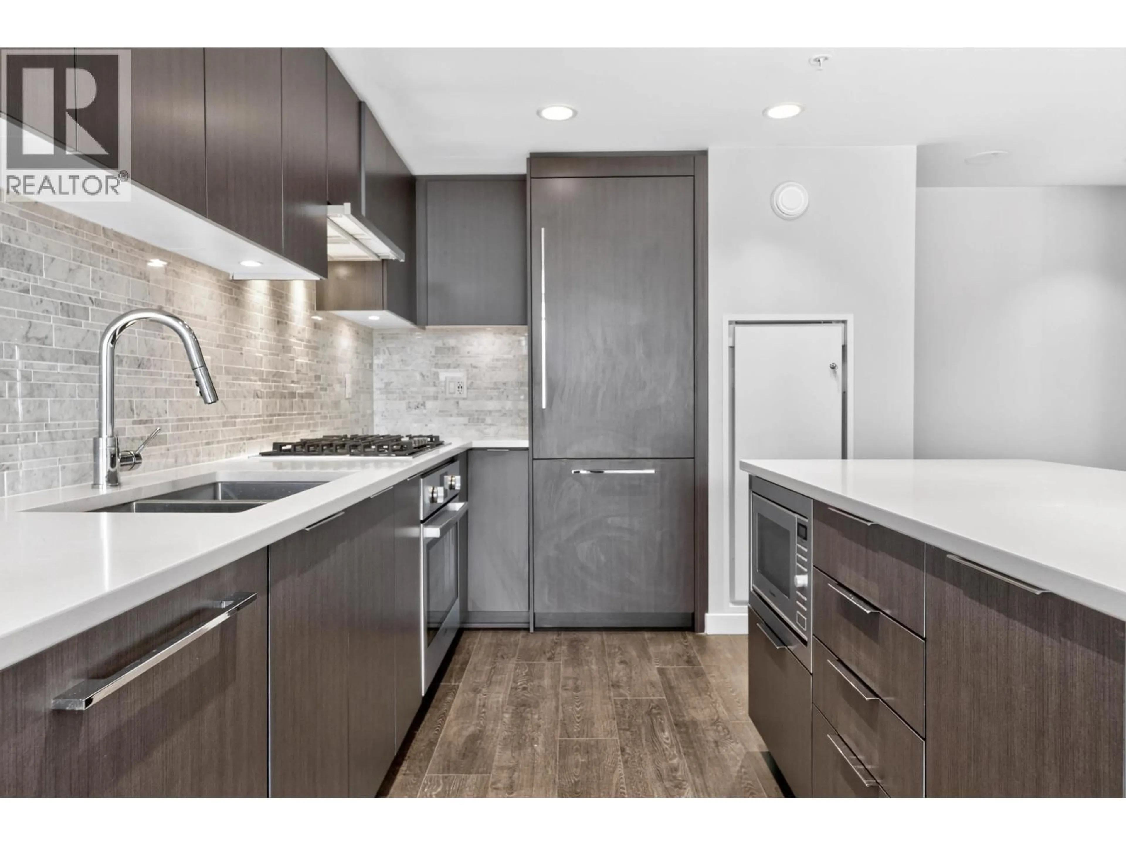Unknown for 3607 - 1182 WESTWOOD STREET, Coquitlam British Columbia V3B0T9