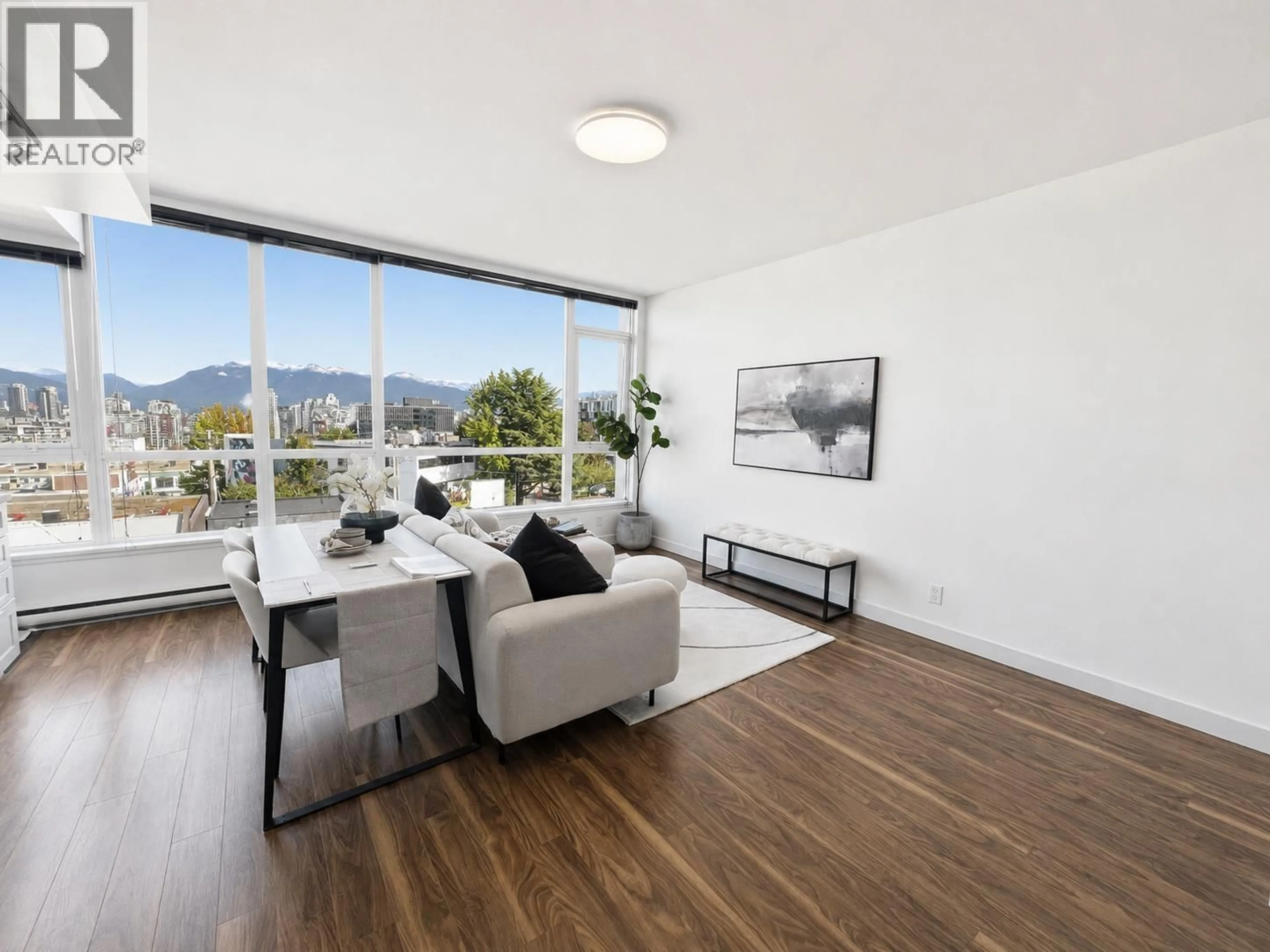 Living room with furniture, unknown for 409 - 2511 QUEBEC STREET, Vancouver British Columbia V5T0B6