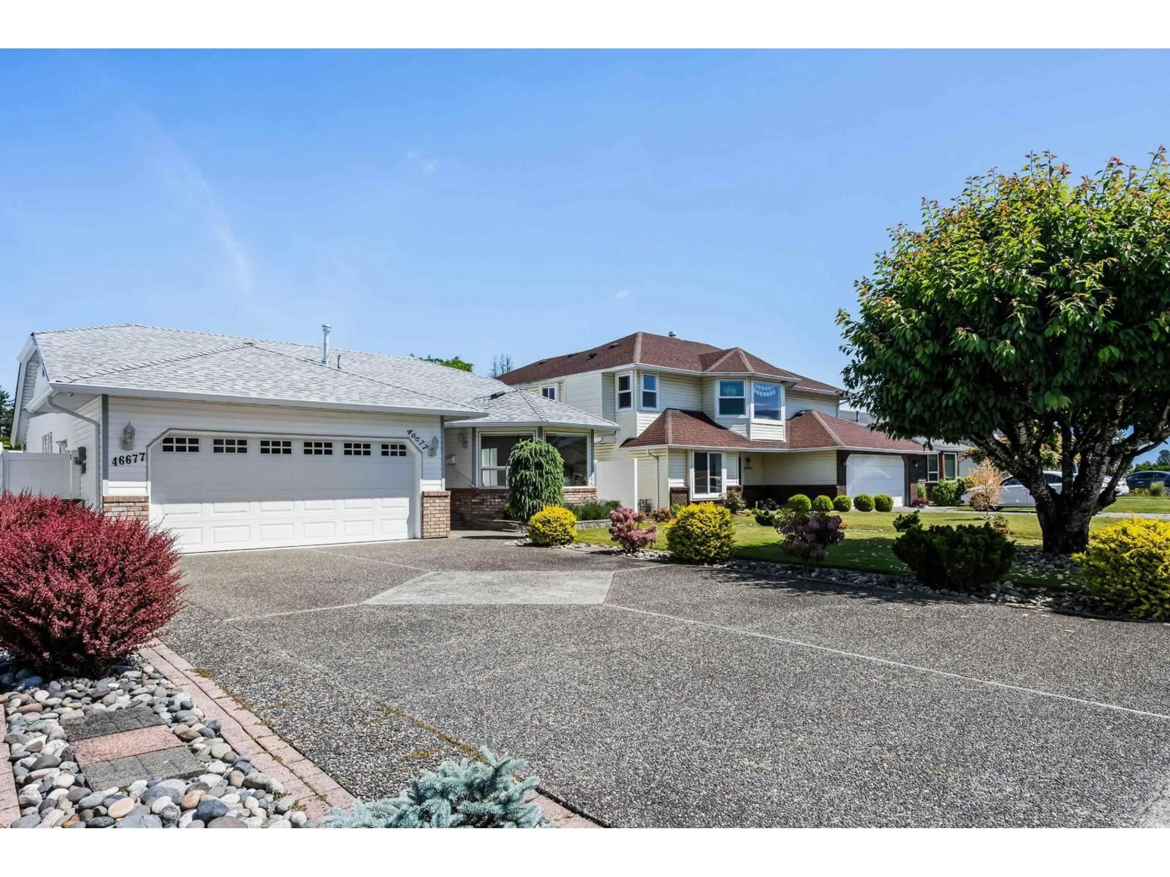A pic from outside/outdoor area/front of a property/back of a property/a pic from drone, street for 46677 RAMONA DRIVE, Chilliwack British Columbia V2P7W6