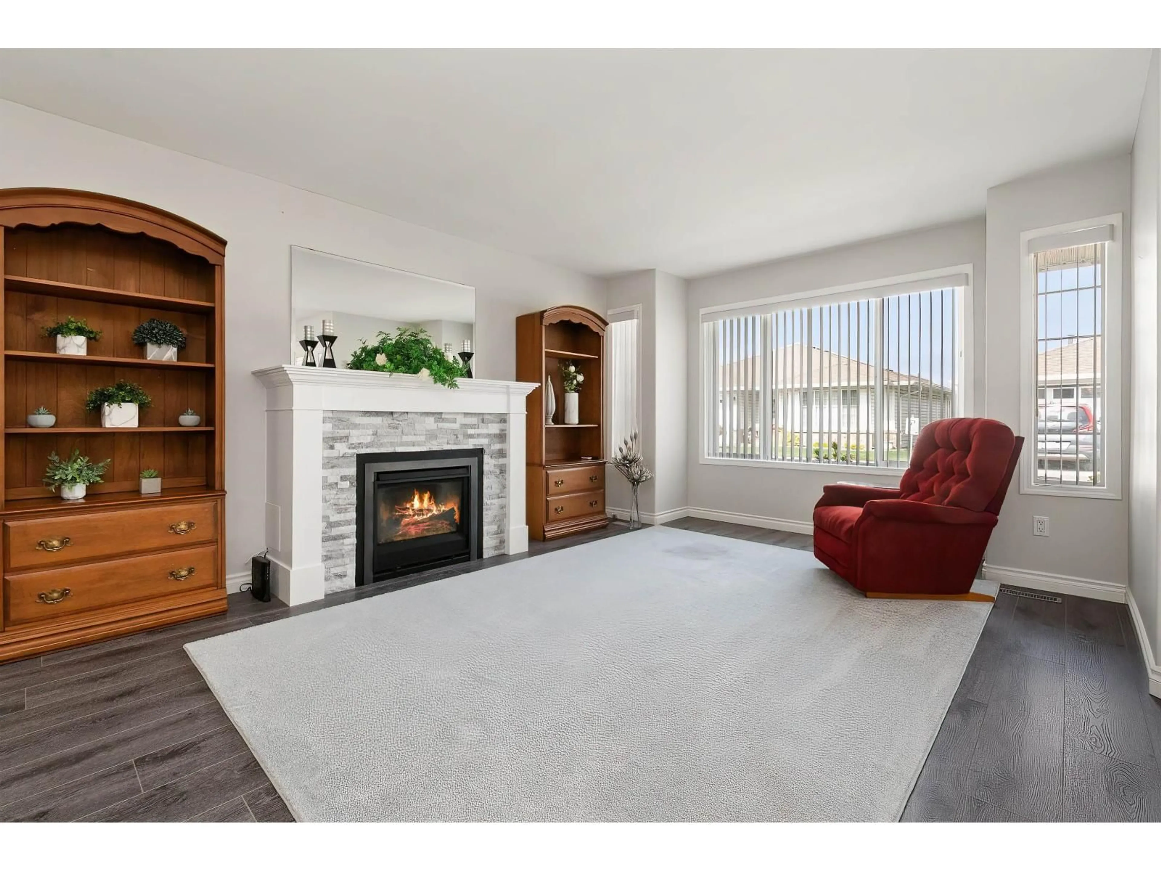Living room with furniture, unknown for 42 - 46485 AIRPORT ROAD, Chilliwack British Columbia V2P7Y1