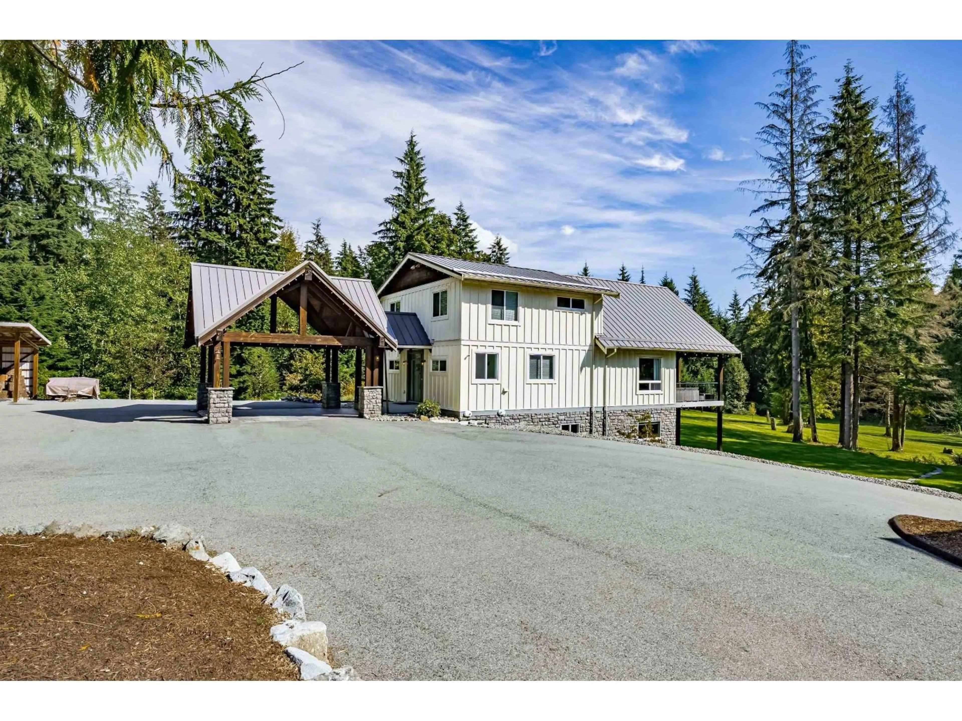 A pic from outside/outdoor area/front of a property/back of a property/a pic from drone, mountain view for 10062 CHARLONG TERRACE, Mission British Columbia V2V0B5