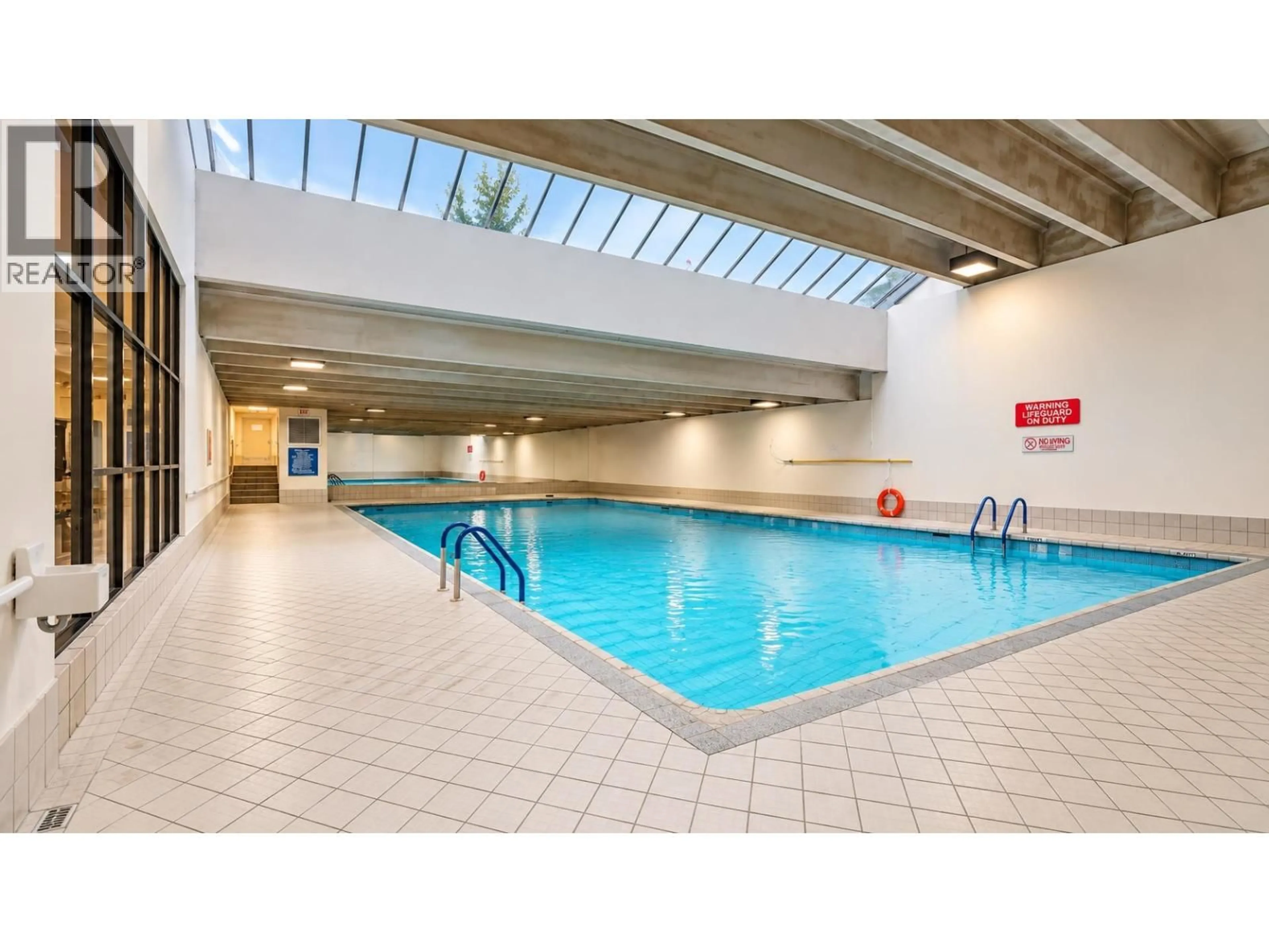Pool for 306 - 2020 FULLERTON AVENUE, North Vancouver British Columbia V7P3G3