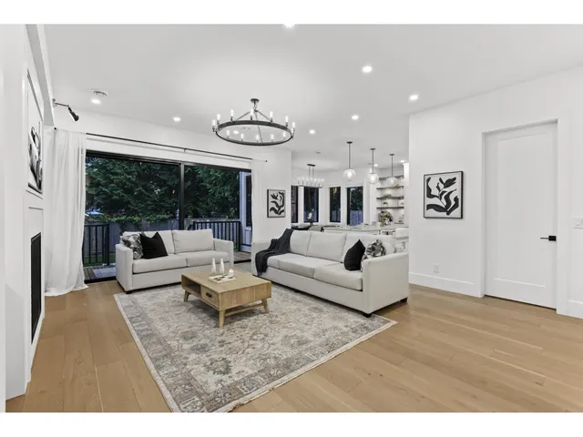 13026 16 AVENUE, Surrey 3