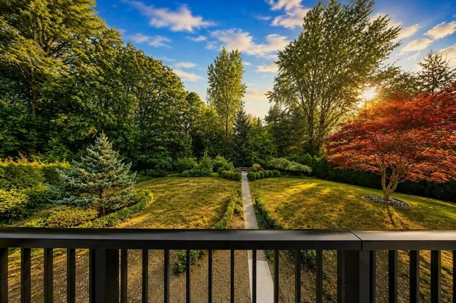 8336 MILLER CRESCENT, Mission 2