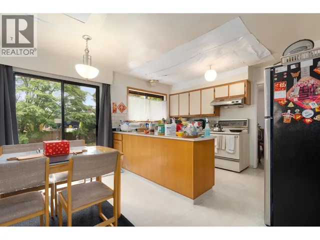 7340 SCHAEFER AVENUE, Richmond 3